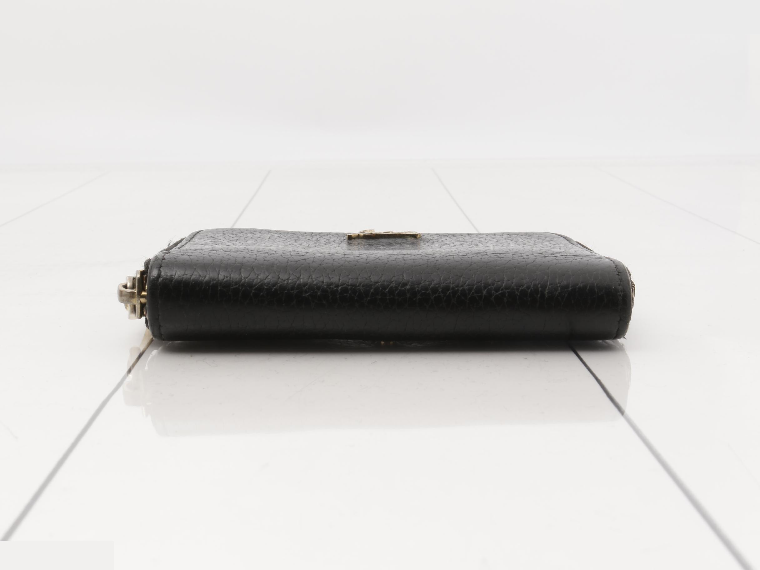 Other lines: Bags and Wallets — view 3