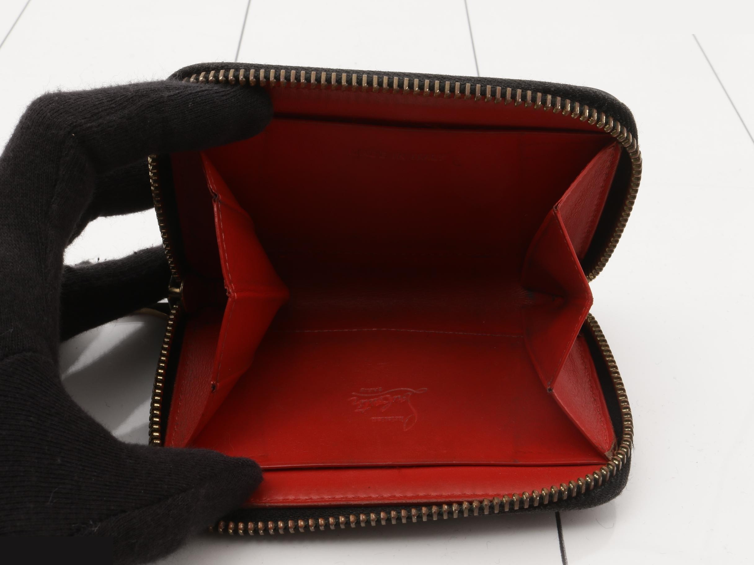 Other lines: Bags and Wallets — view 4