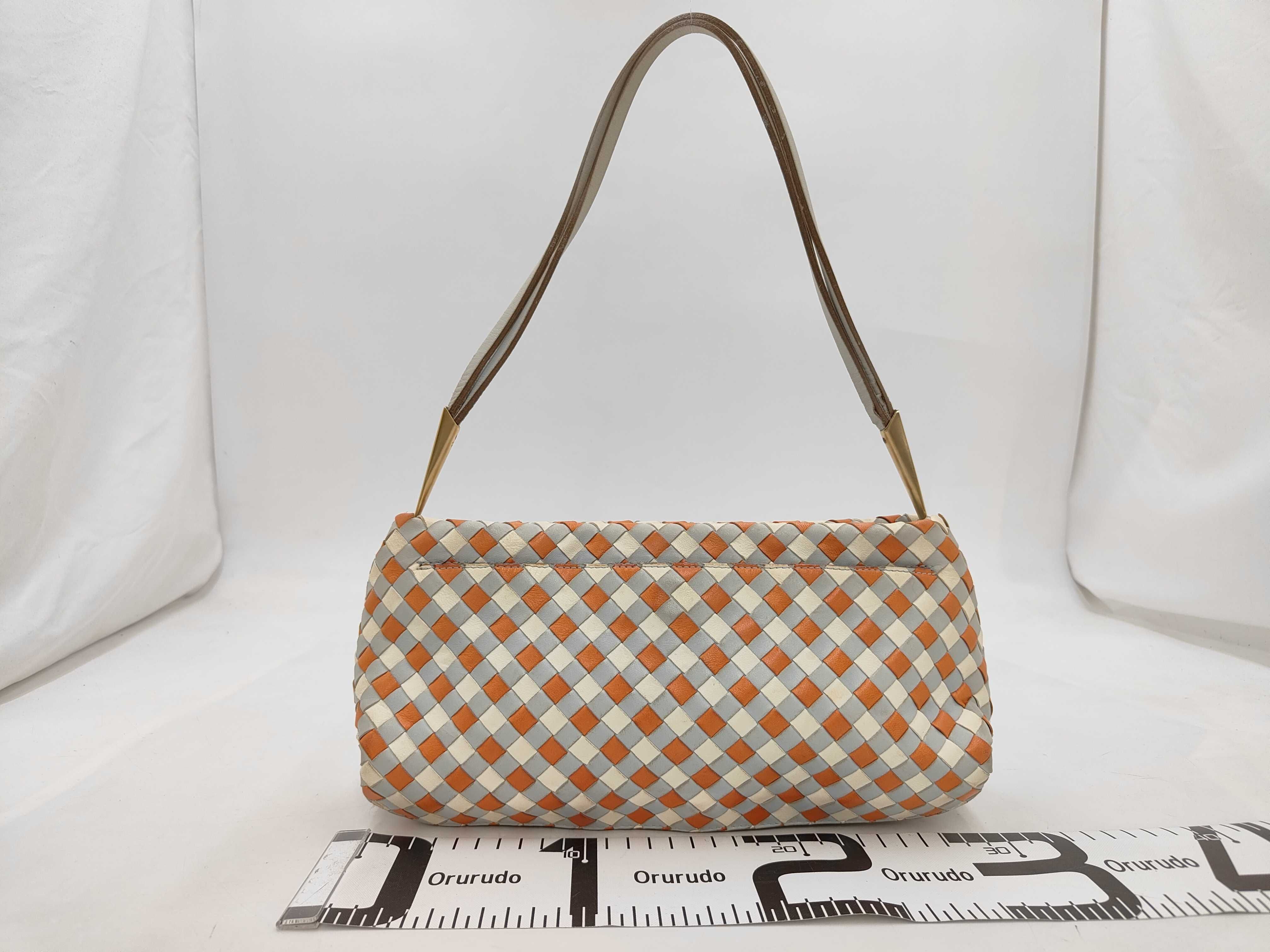 shoulder bag — view 2