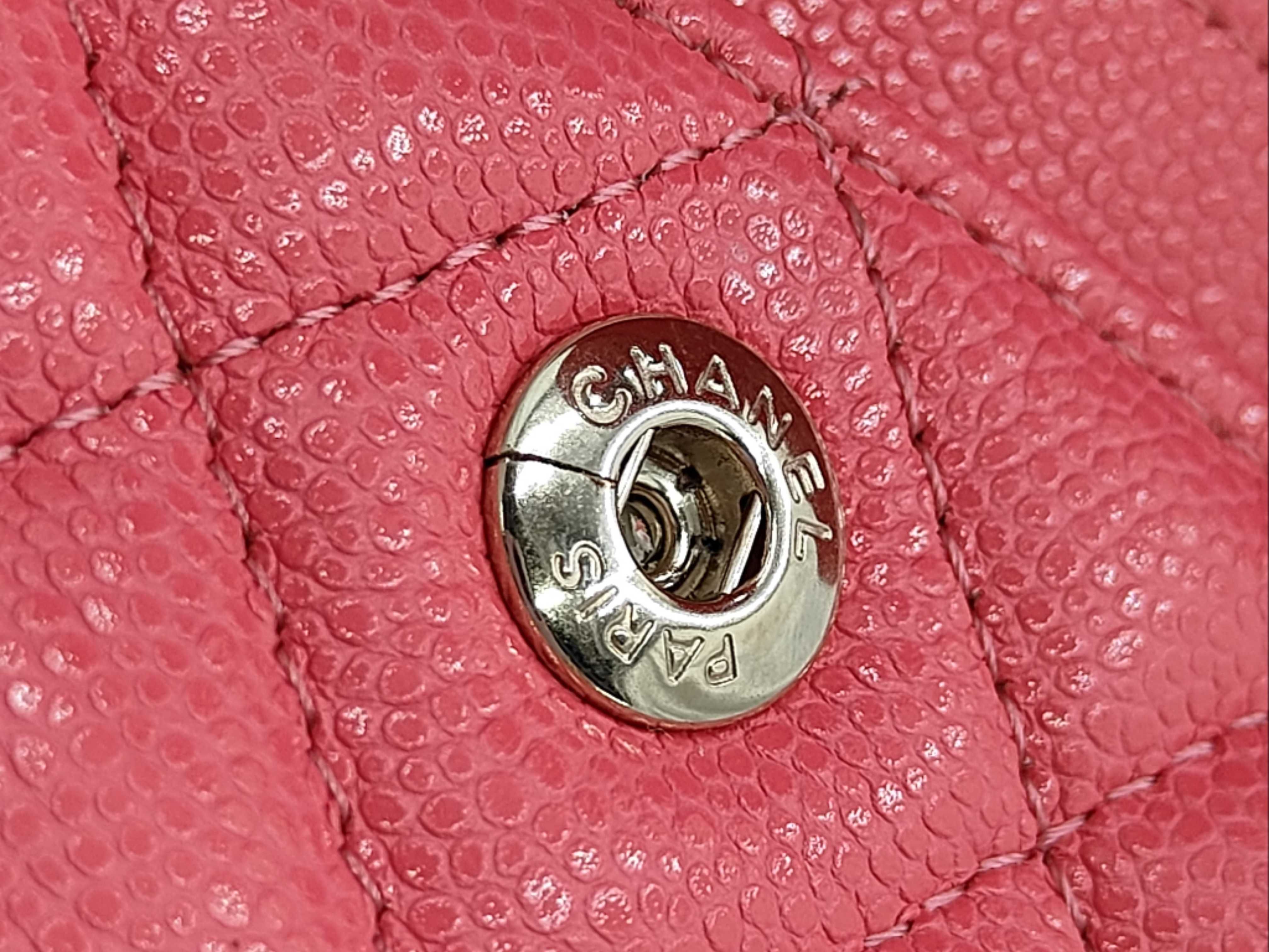 Matelassé Caviar Pink Shoulder Bag with Champagne Hardware — view 3