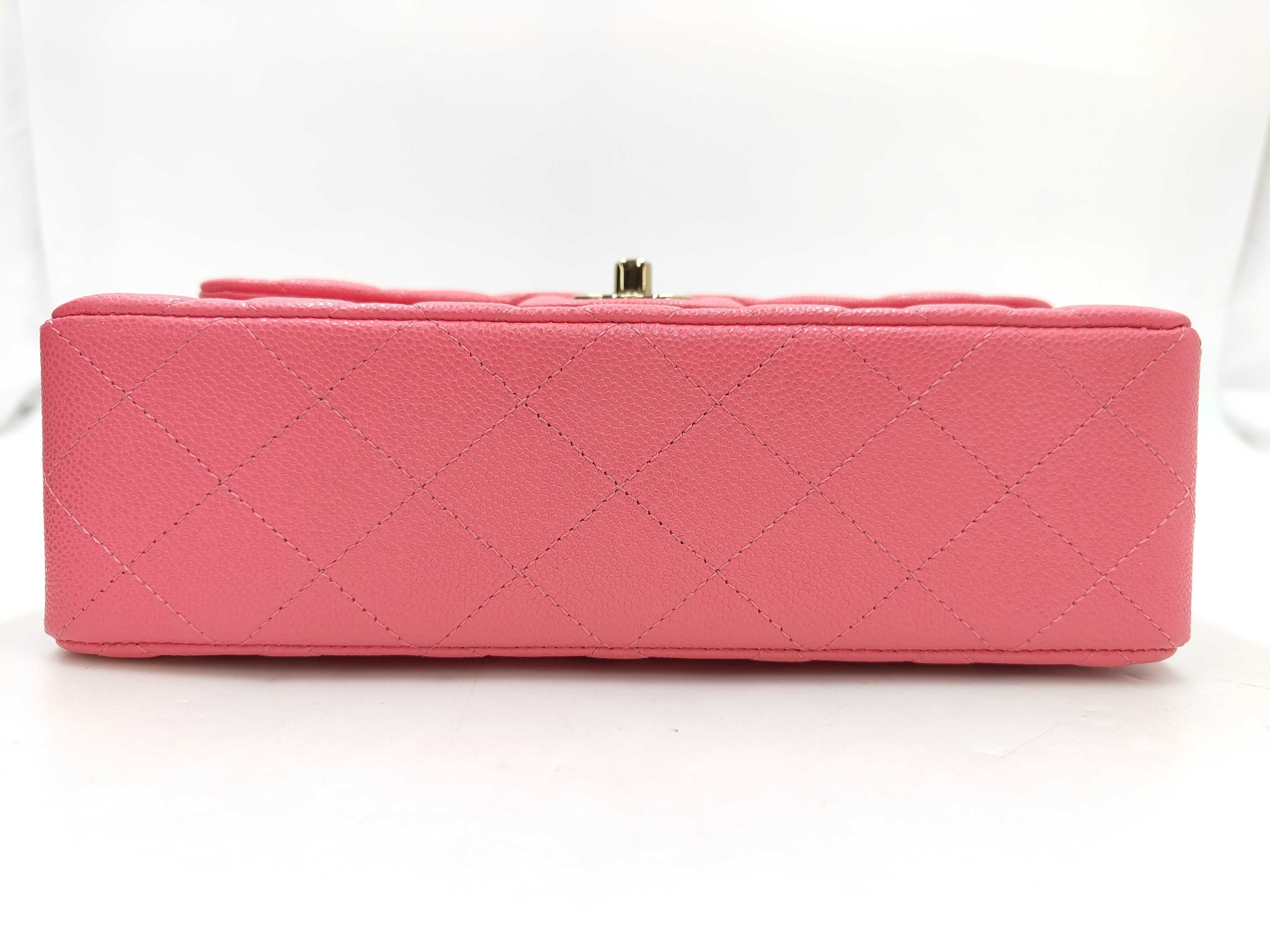 Matelassé Caviar Pink Shoulder Bag with Champagne Hardware — view 8