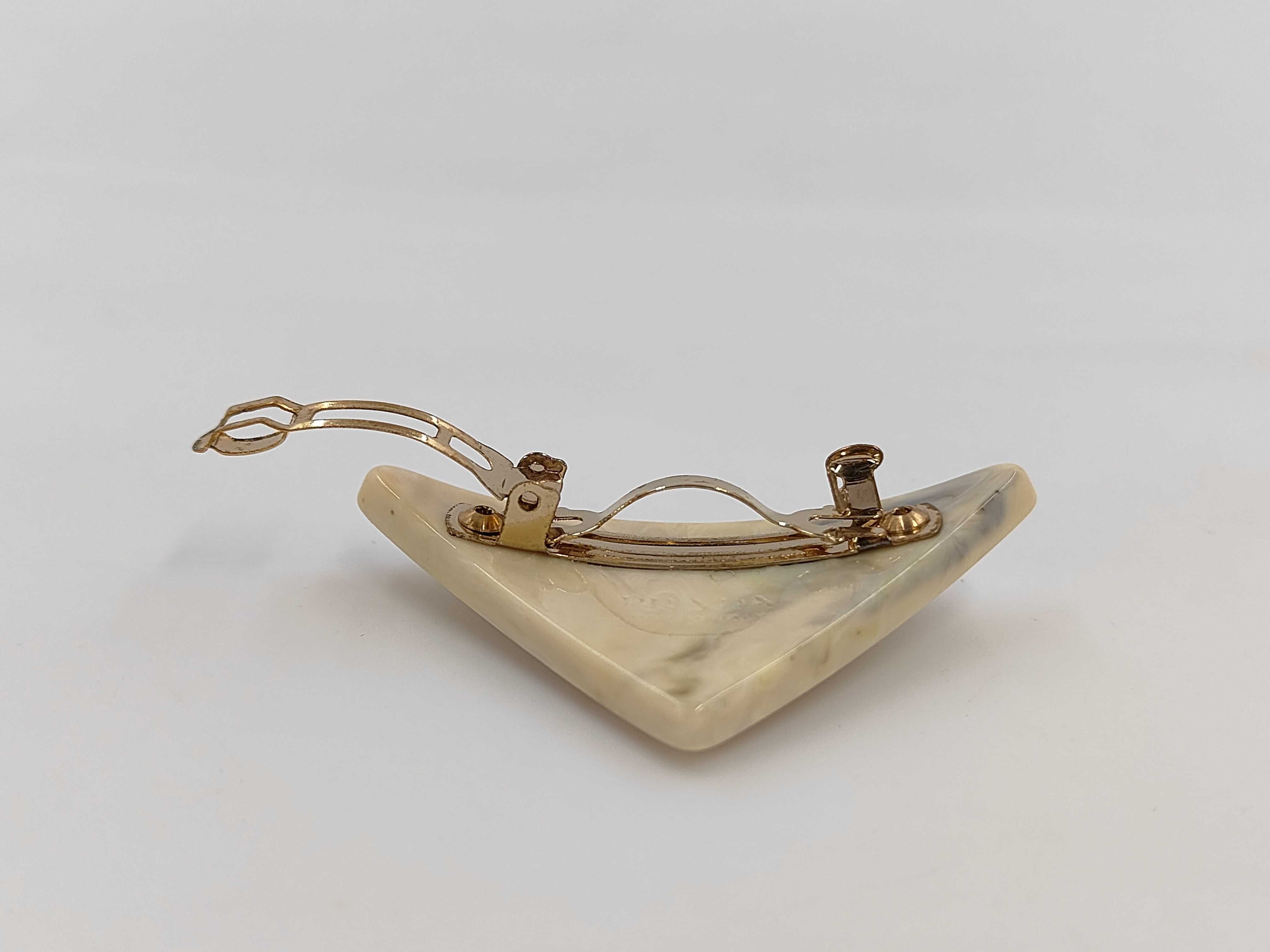 Barrette / Plastic Hair Accessory — view 4
