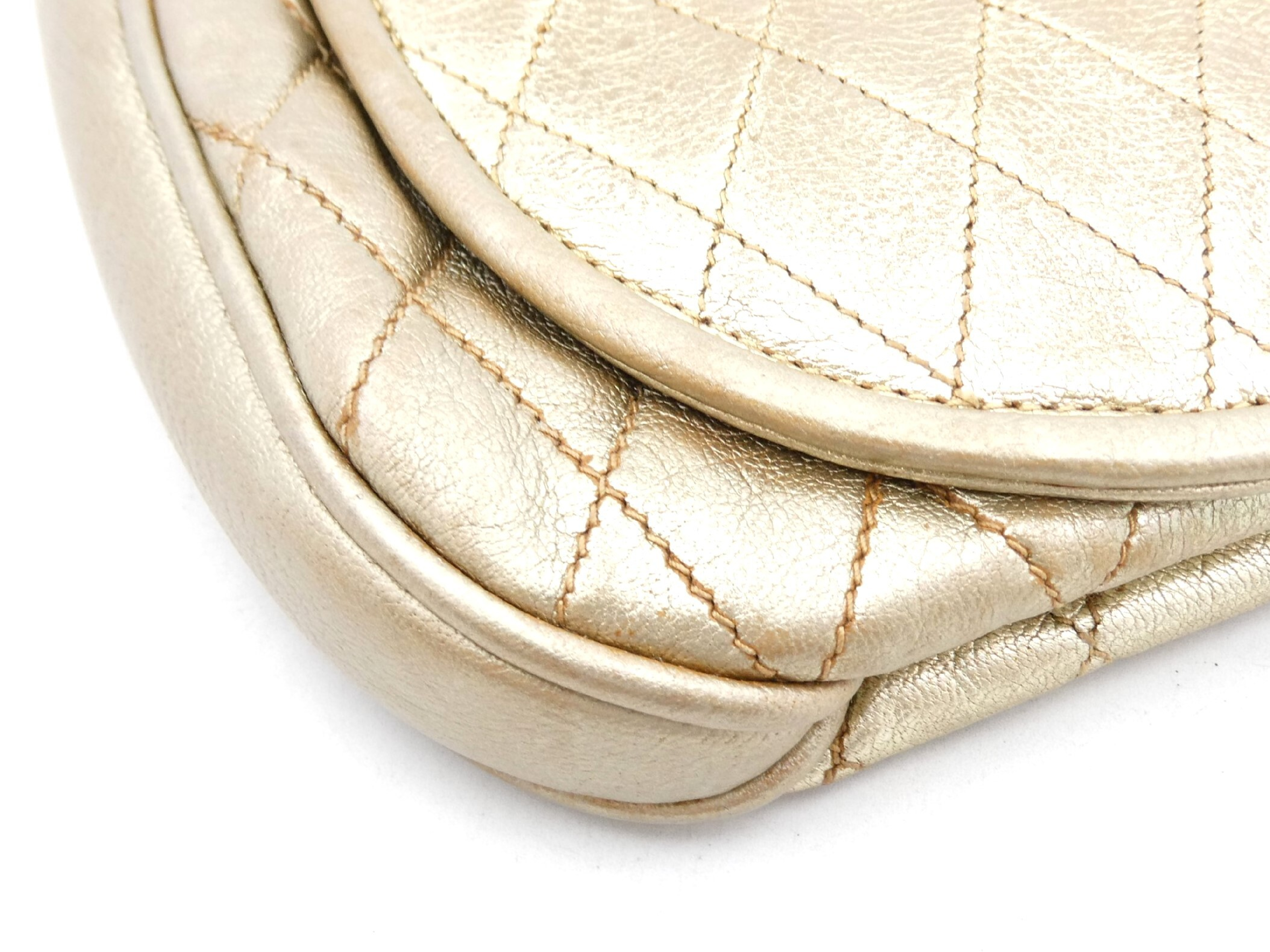 Matelassé Coco Mark Leather Chain Shoulder Bag — view 9