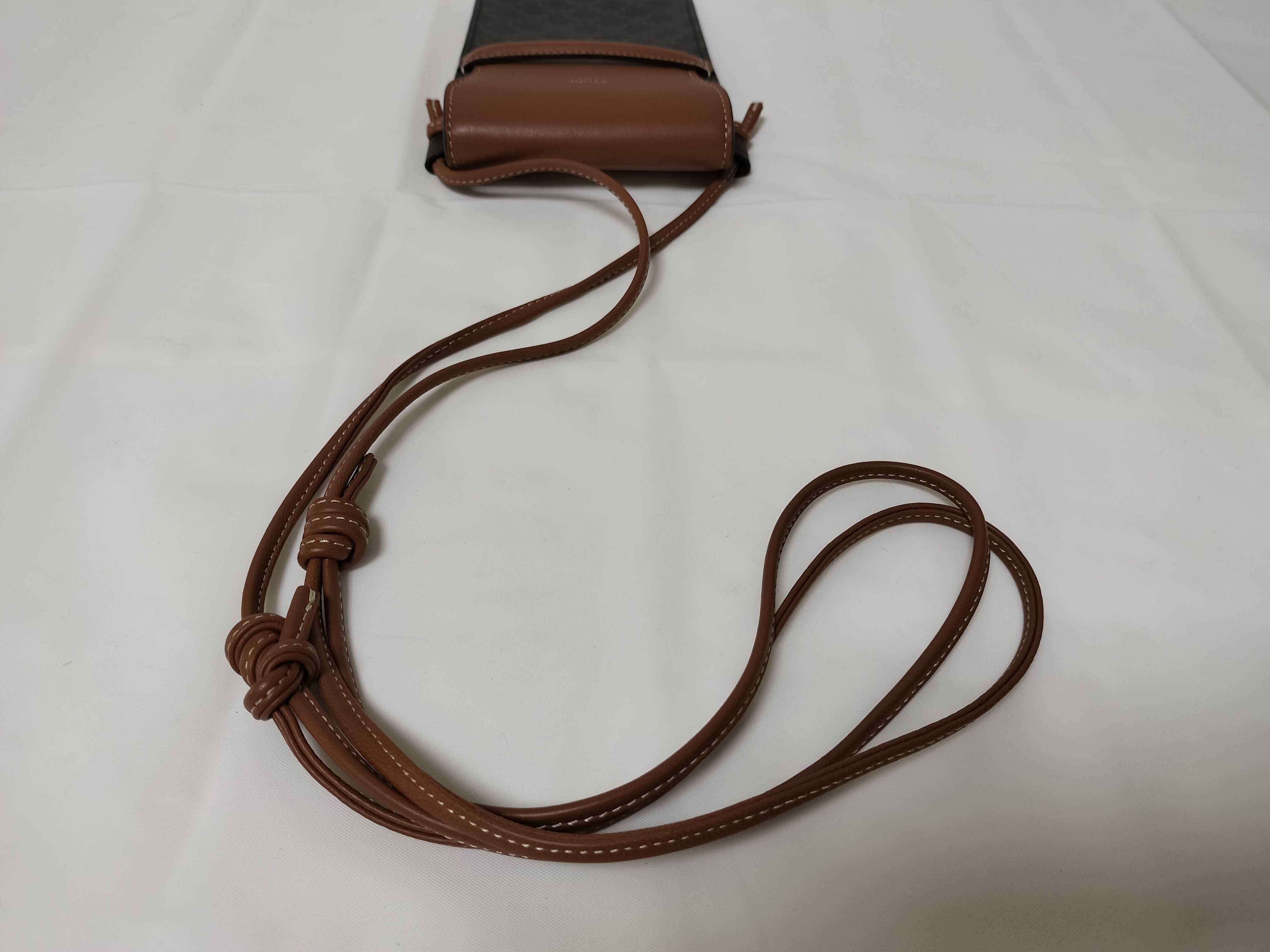 Triomphe Mobile Pouch Shoulder Bag Pouch — view 3