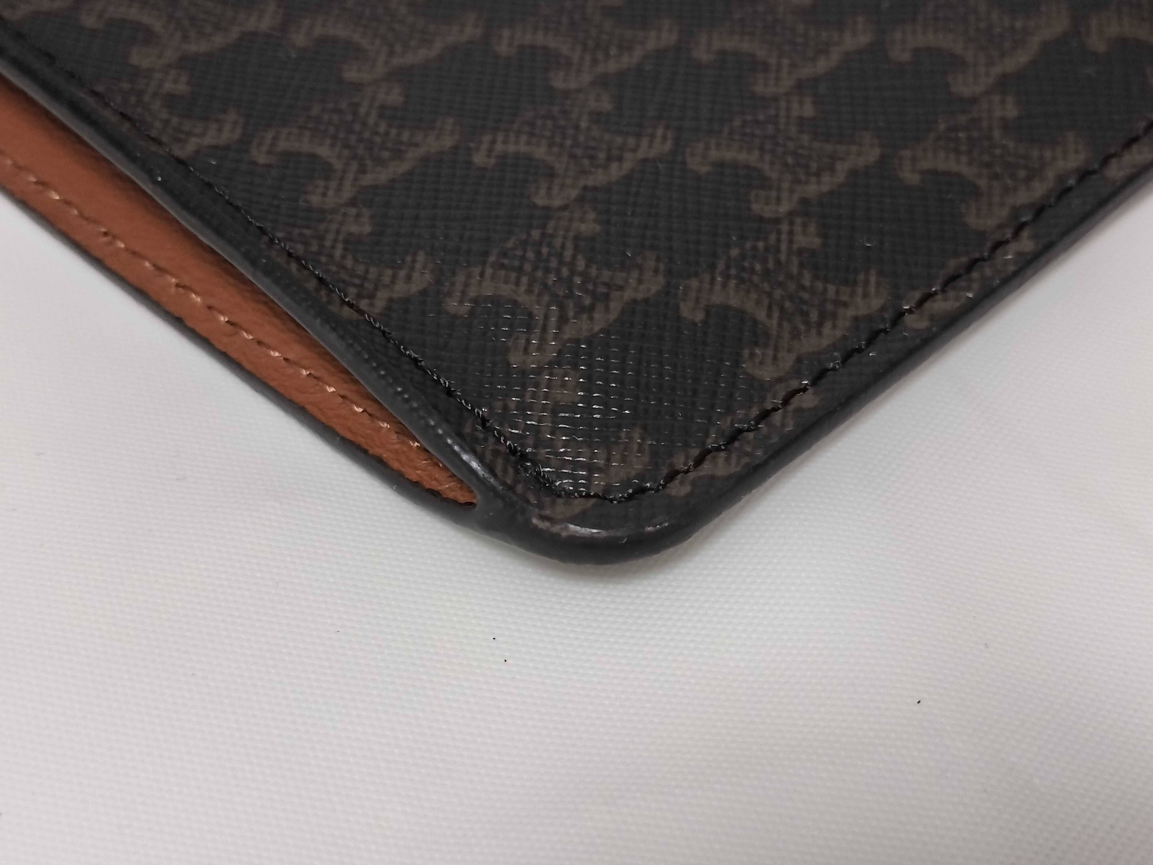 Triomphe Mobile Pouch Shoulder Bag Pouch — view 6