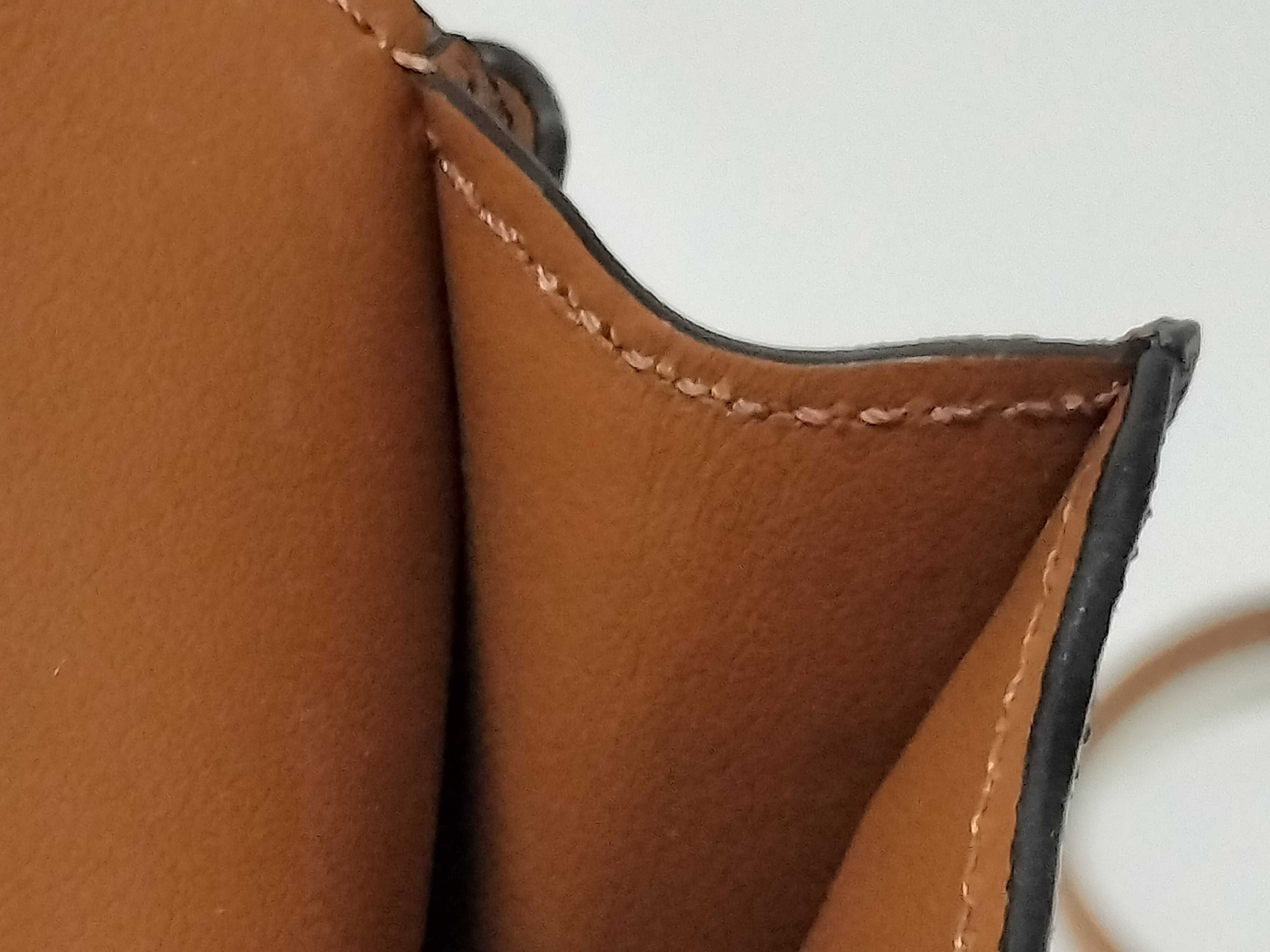 Triomphe Mobile Pouch Shoulder Bag Pouch — view 9
