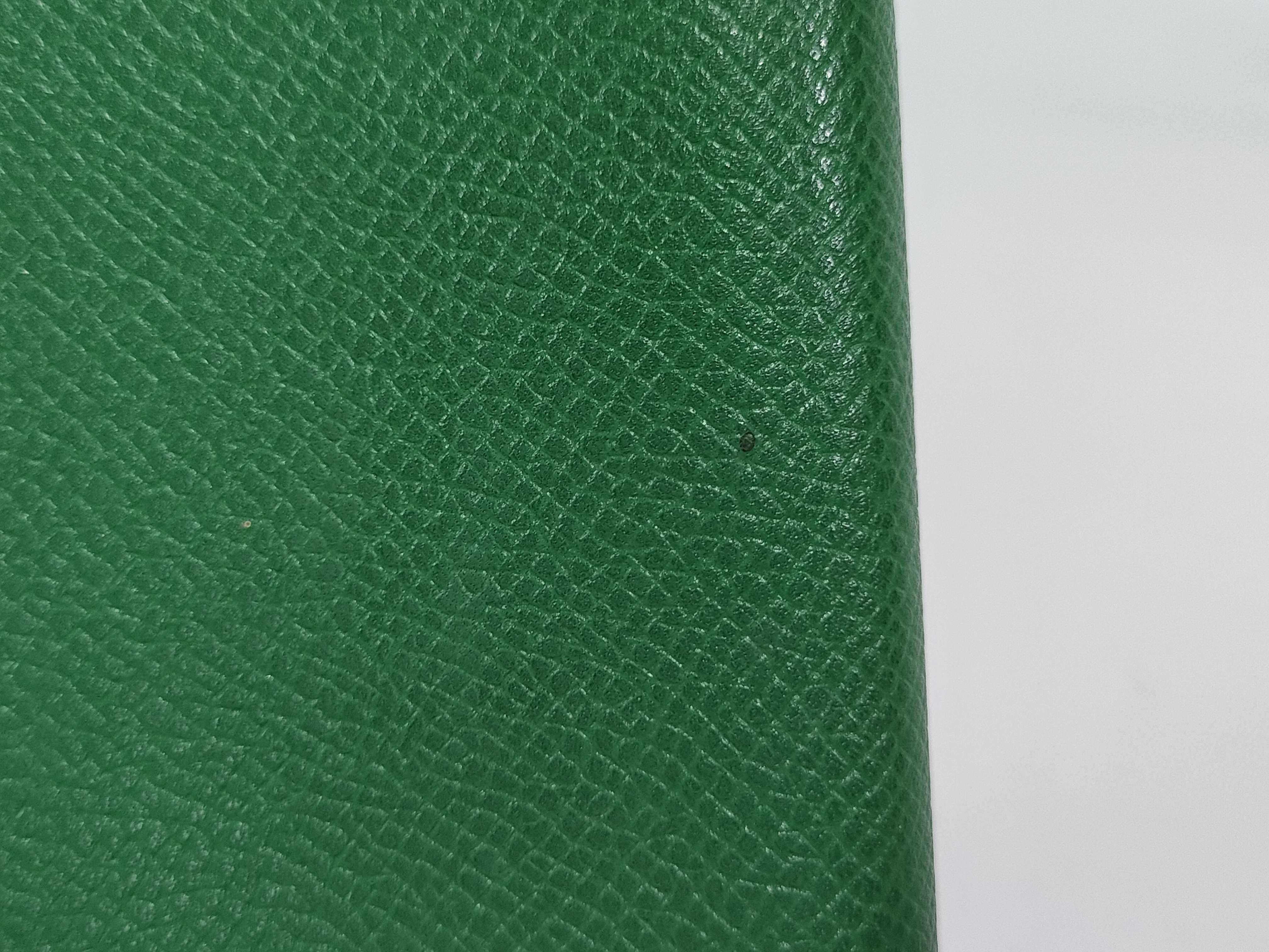 Agenda V stamp (with pen) Notebook cover — view 15