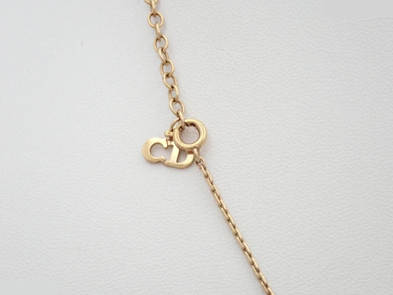 Gold necklace with stone, neck circumference approximately 45cm — view 2