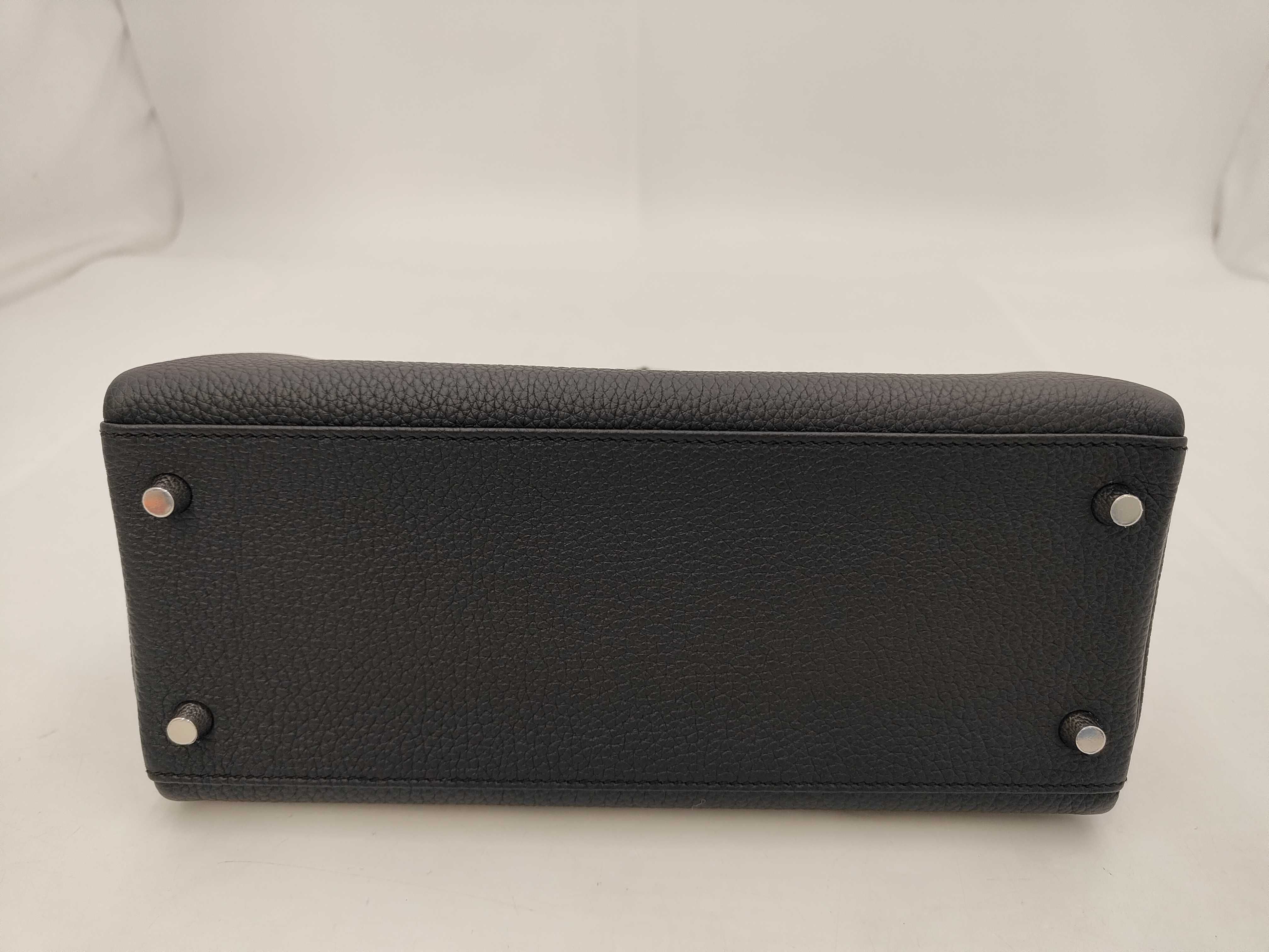 Kelly 28 Black Togo Leather Handbag with Silver Hardware (G Stamp) — view 6