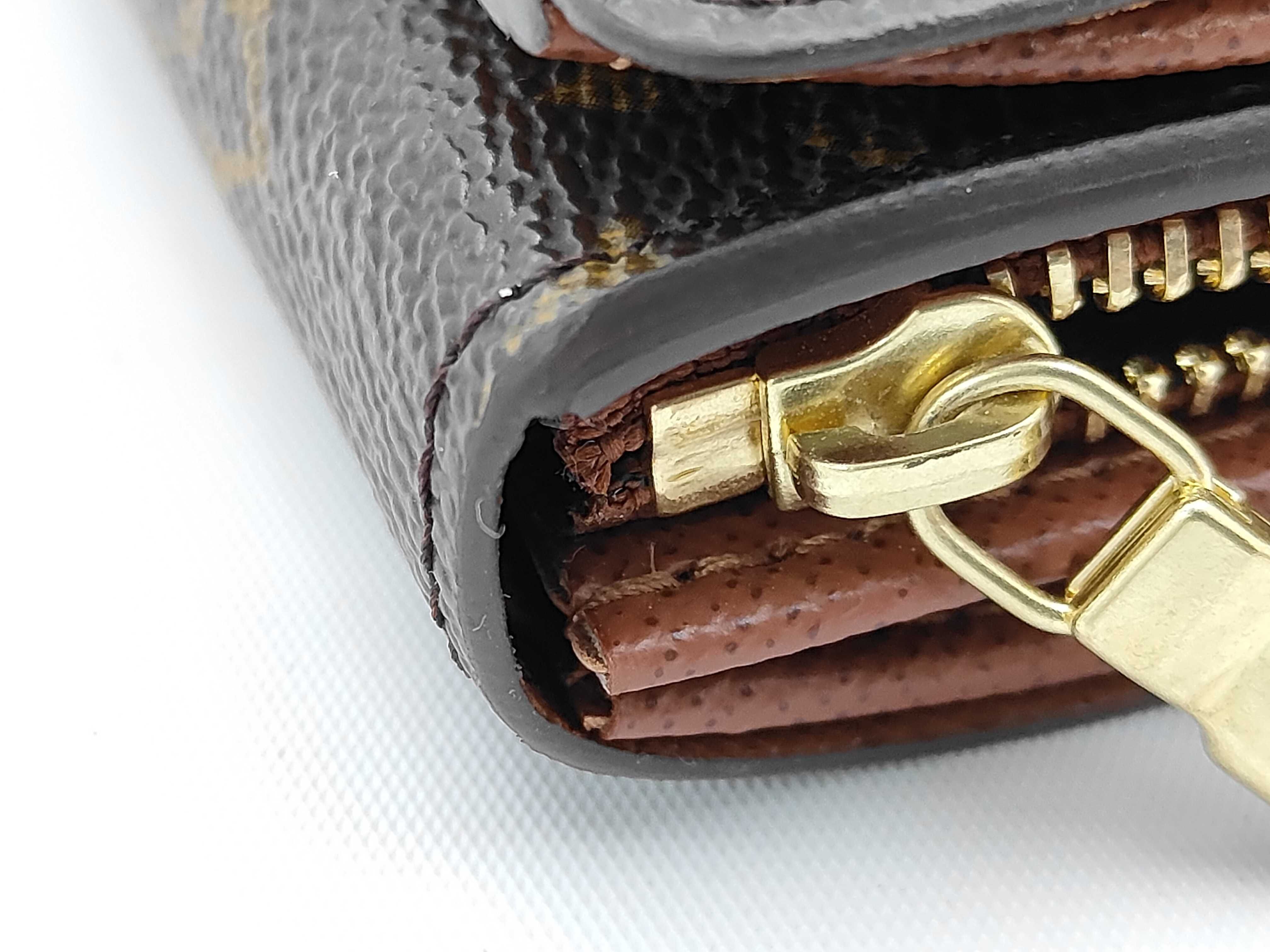 Monogram Louis Vuitton Portemonnaie Bietrezor Wallet Monogram M61730 Wallet — view 3