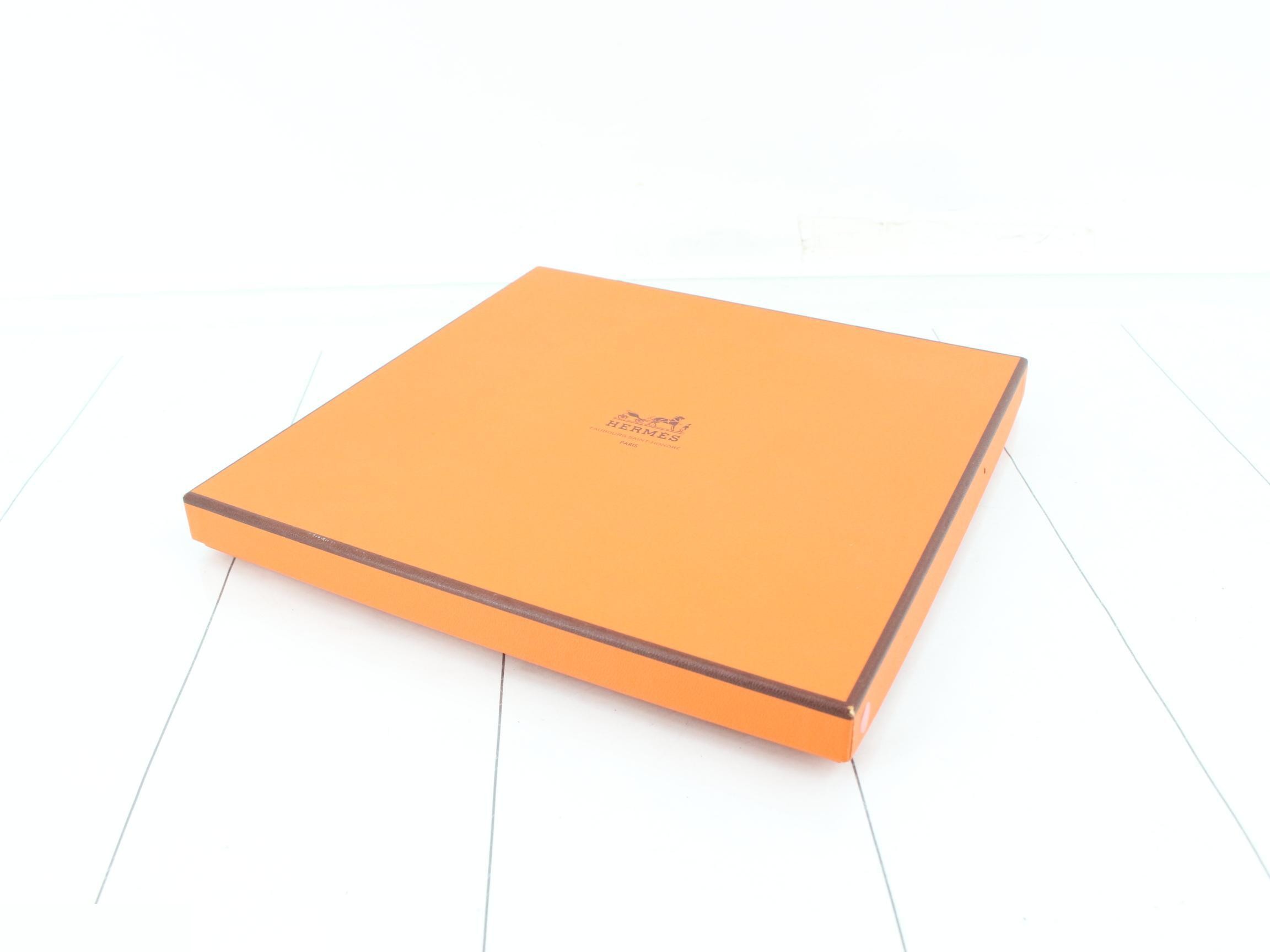 Kare — view 4