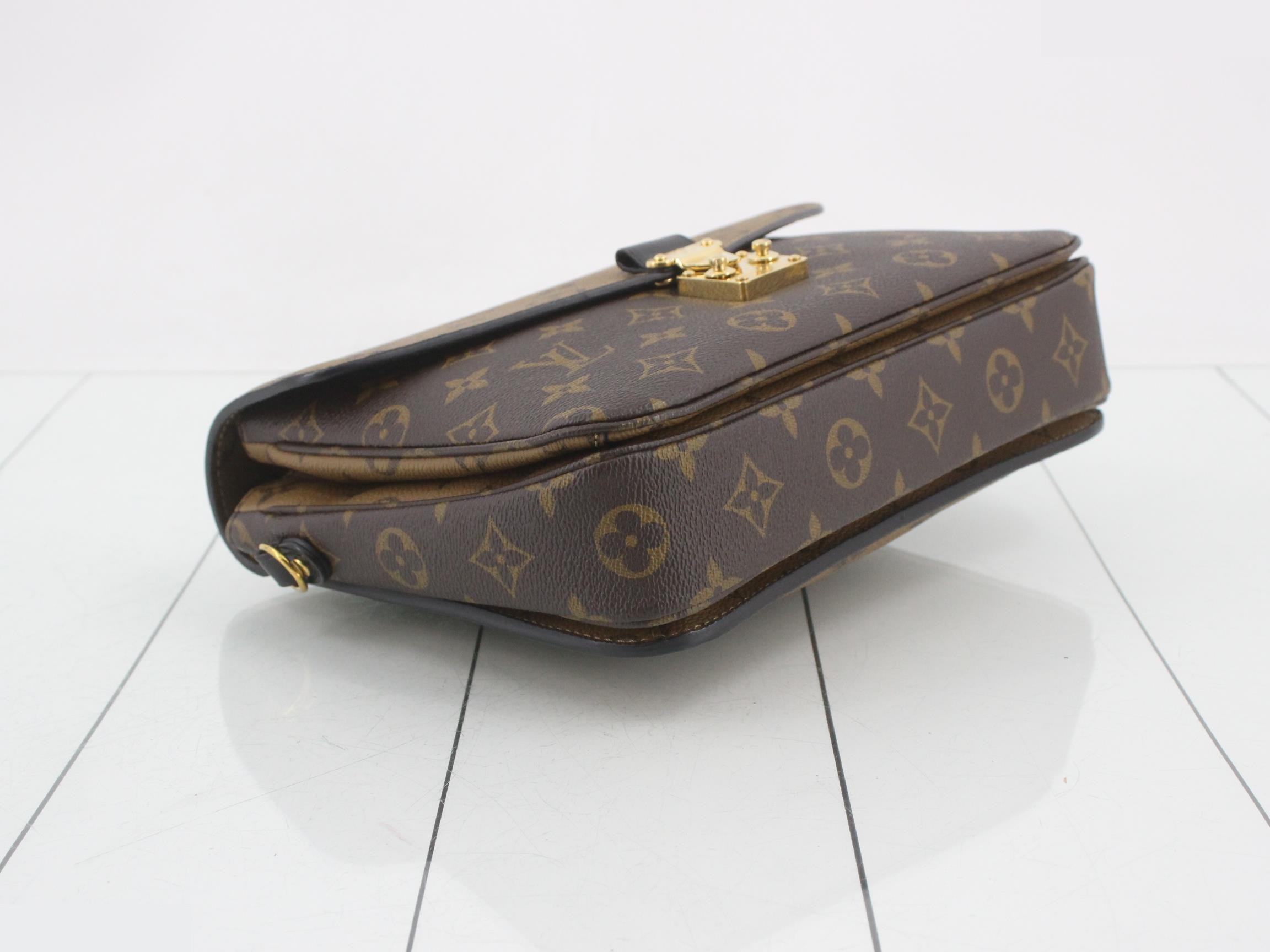 Monogram Reverse Pochette Metis MM 2-Way Handbag — view 5