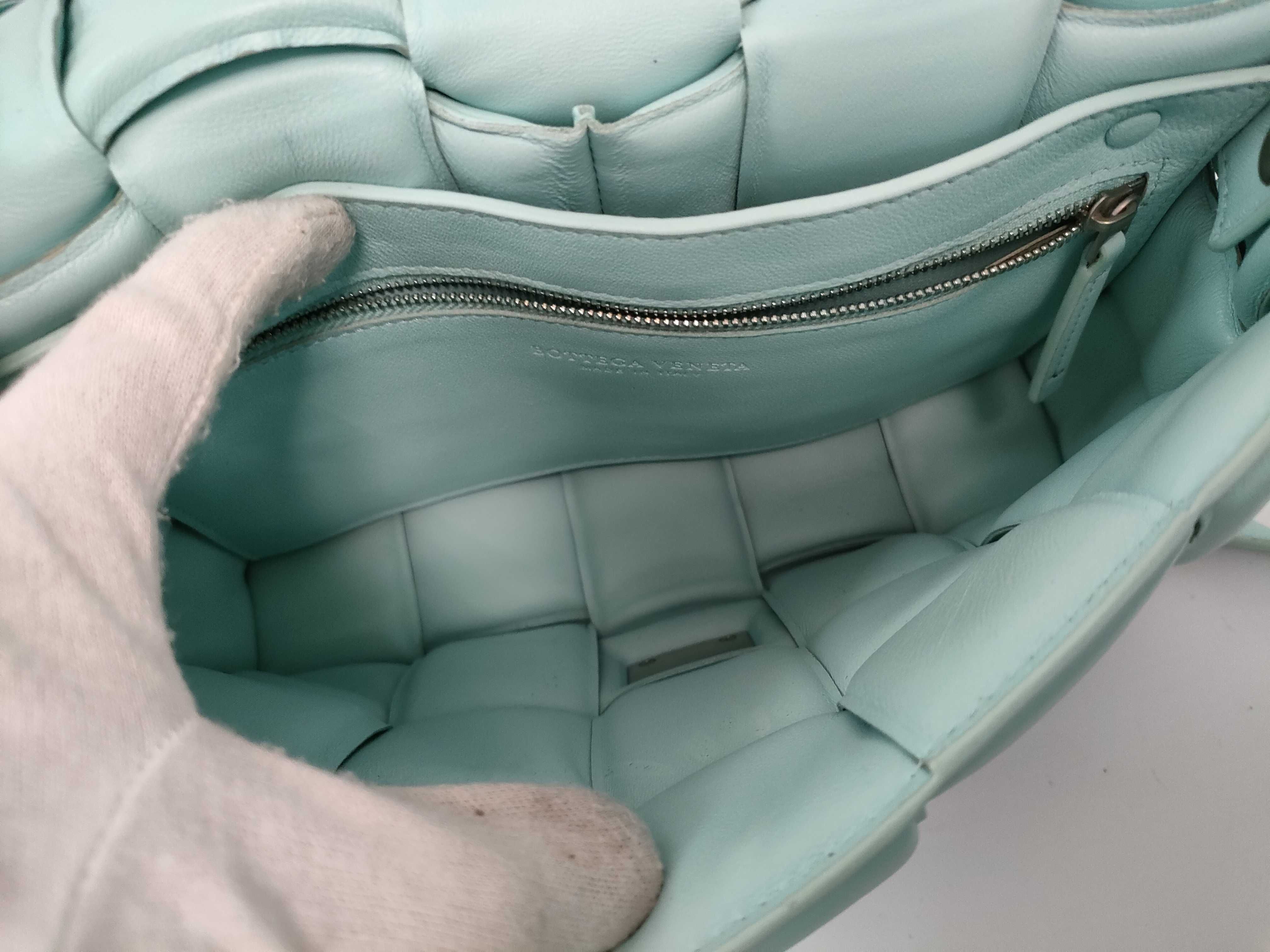 Intrecciato Bottega Veneta Padded Cassette Shoulder Bag — view 11