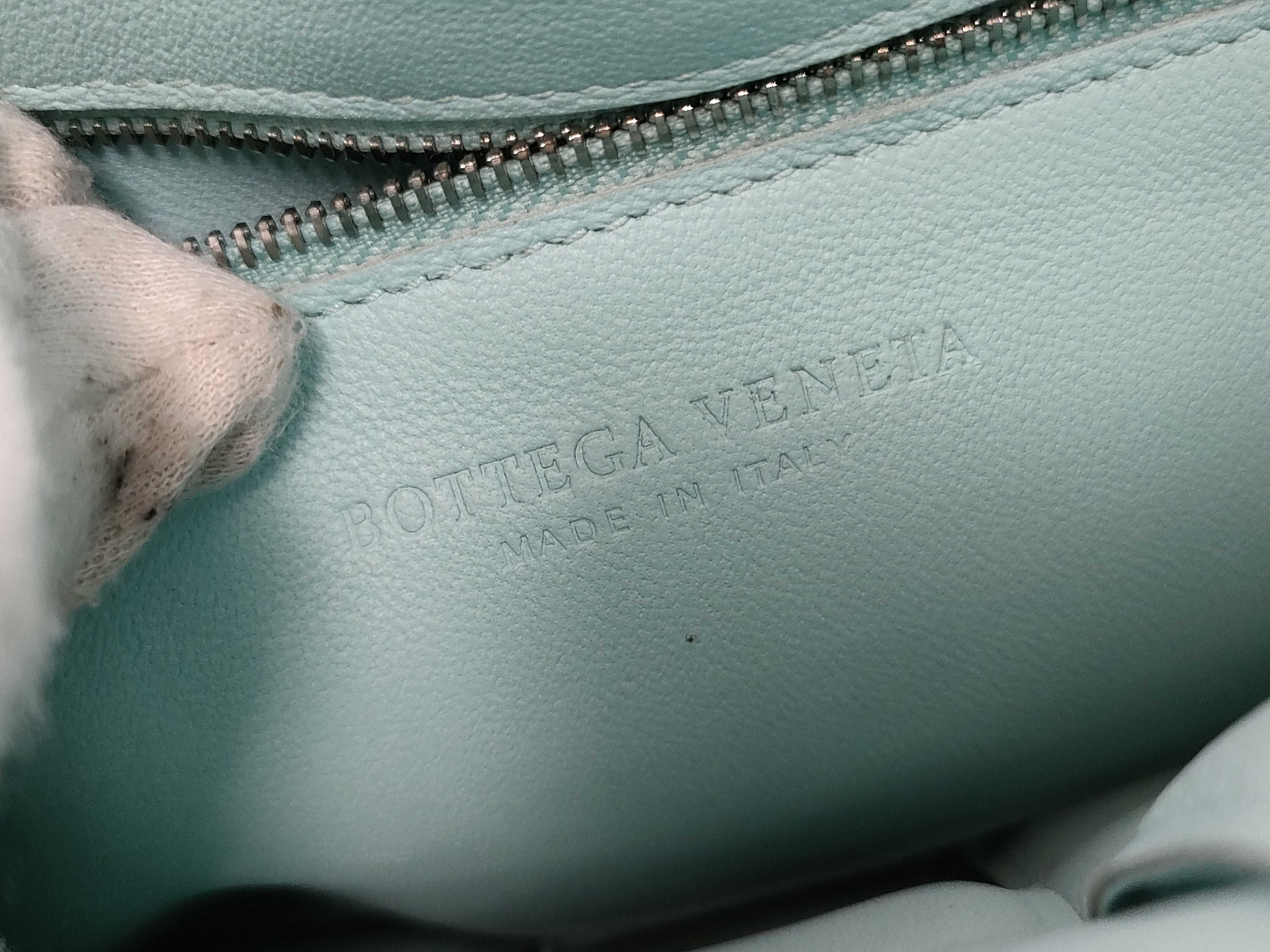 Intrecciato Bottega Veneta Padded Cassette Shoulder Bag — view 13