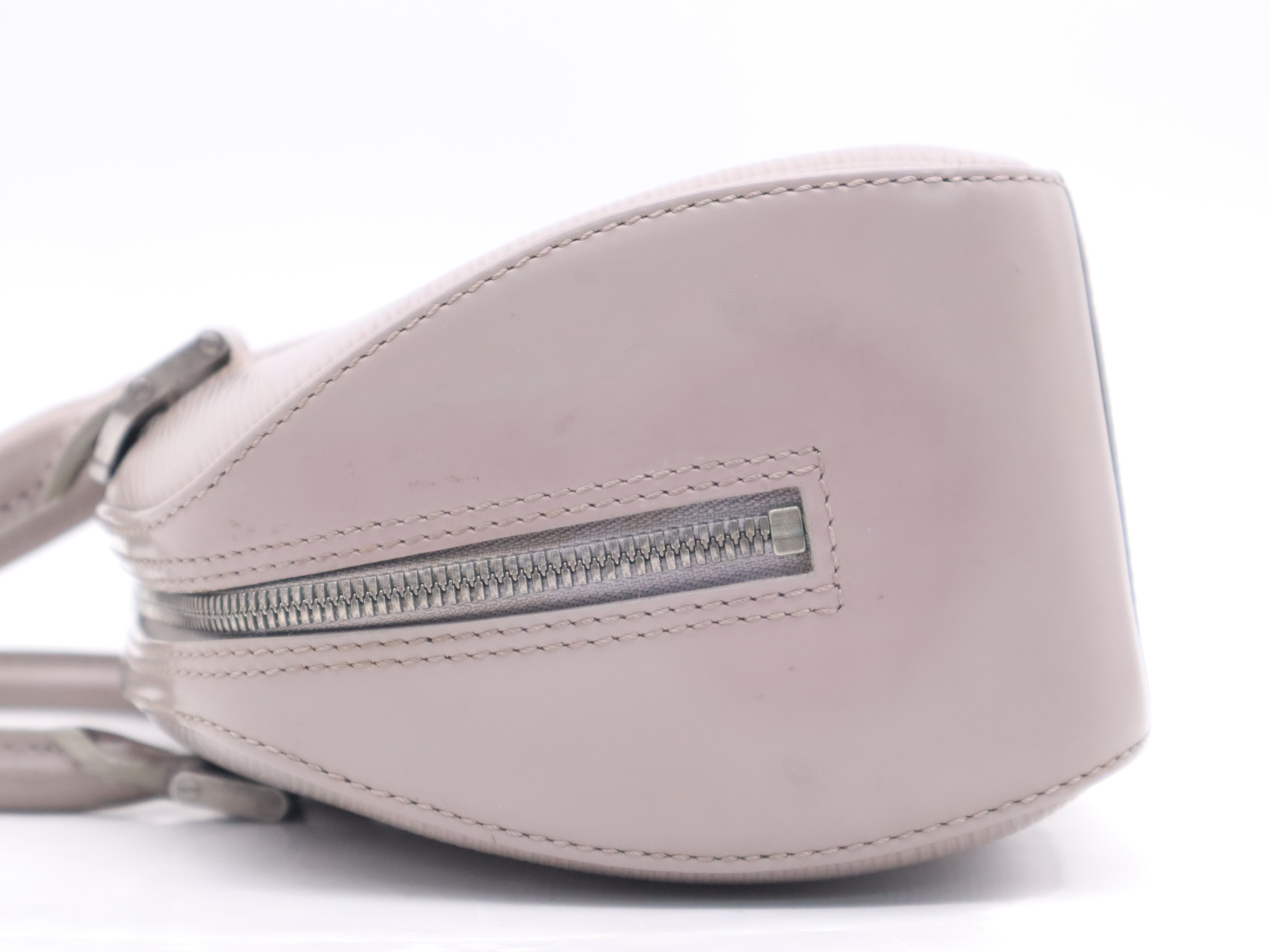 M5208B Epi Jasmine Lilac Handbag — view 3