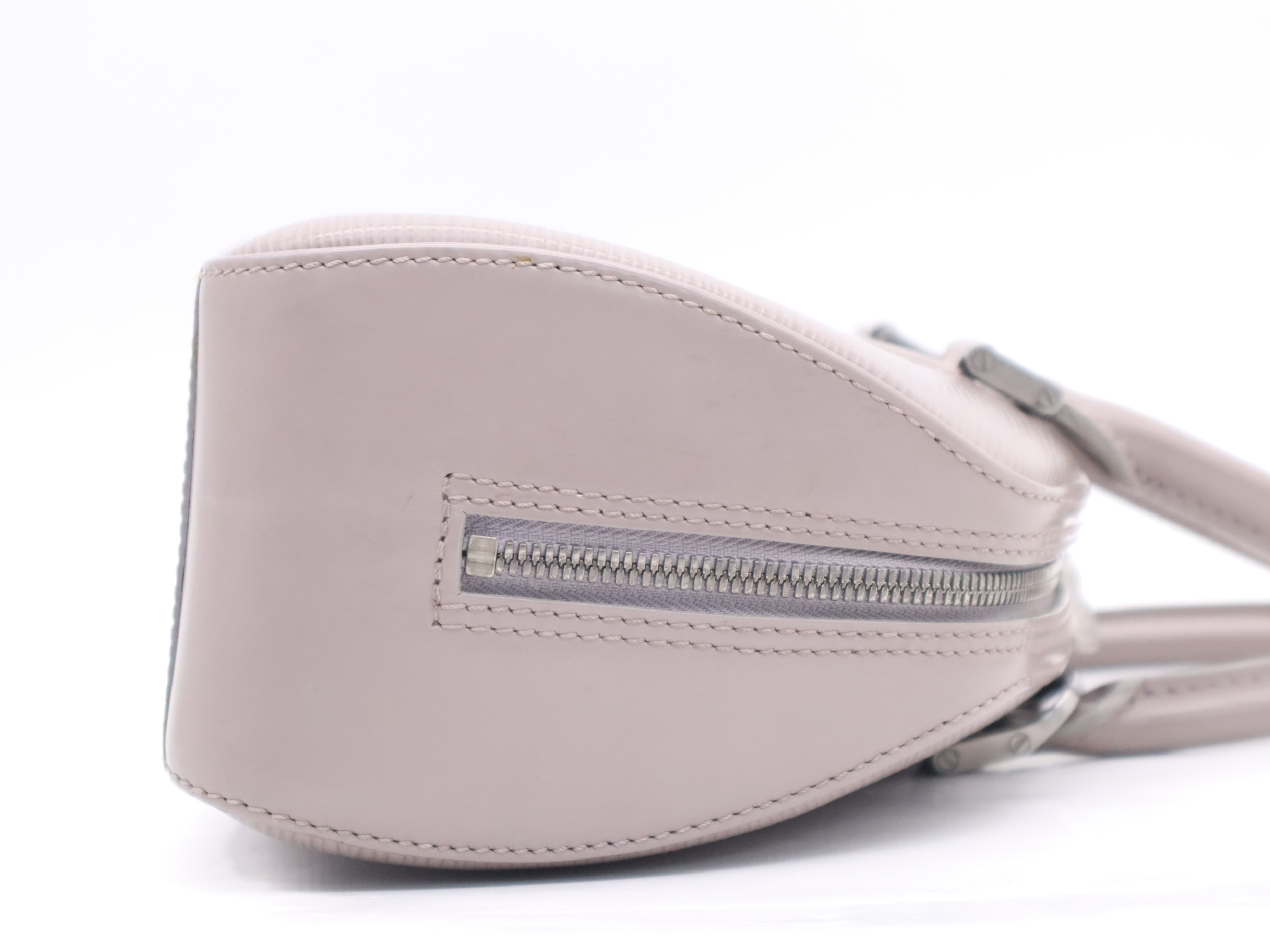 M5208B Epi Jasmine Lilac Handbag — view 5