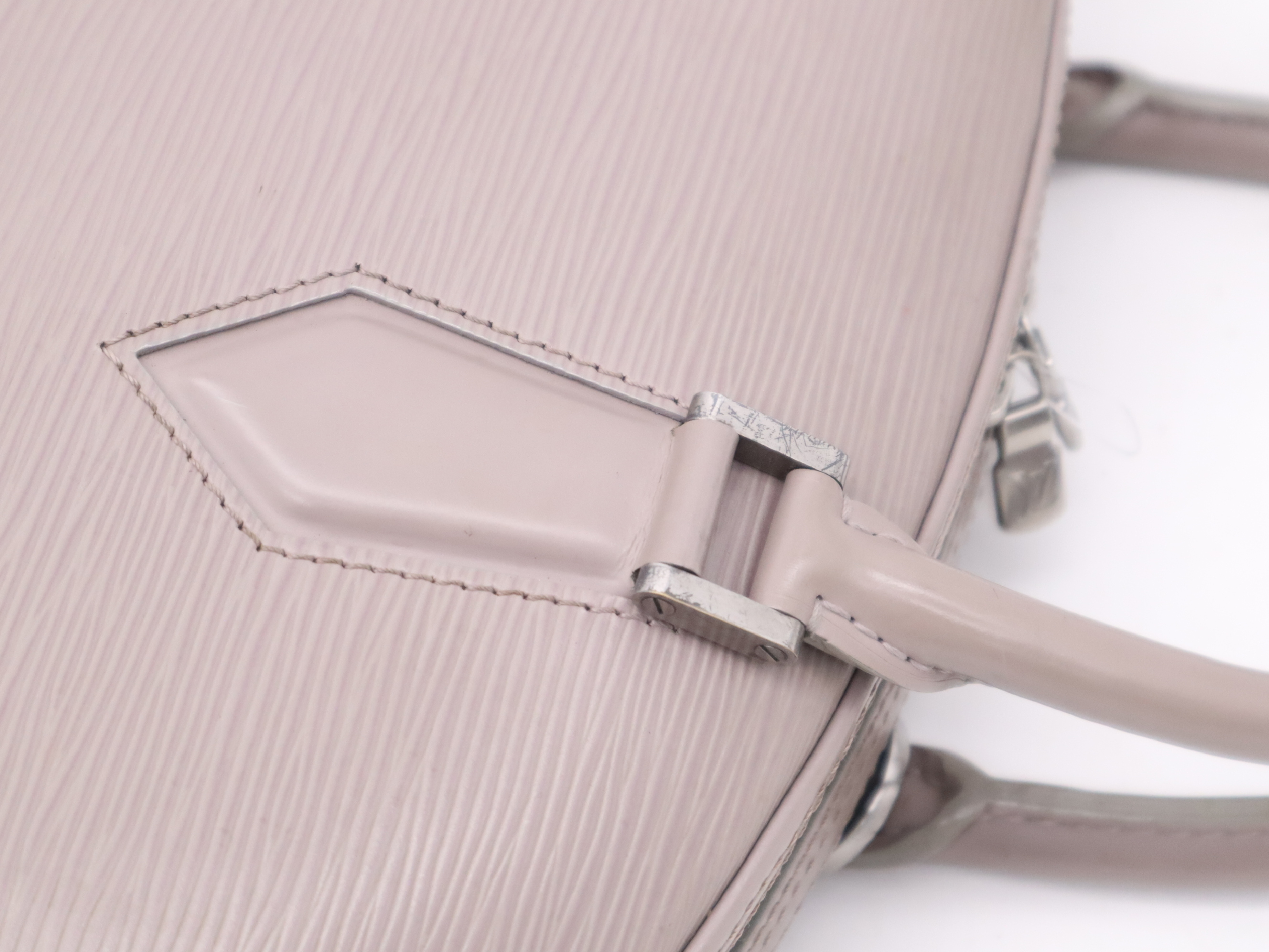 M5208B Epi Jasmine Lilac Handbag — view 7