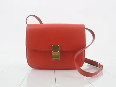 Classic Box Shoulder Bag