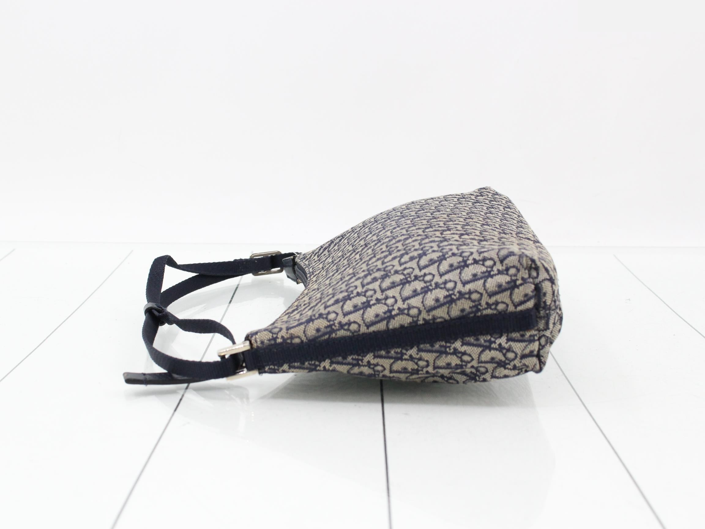 Oblique Accessory Pouch — view 4