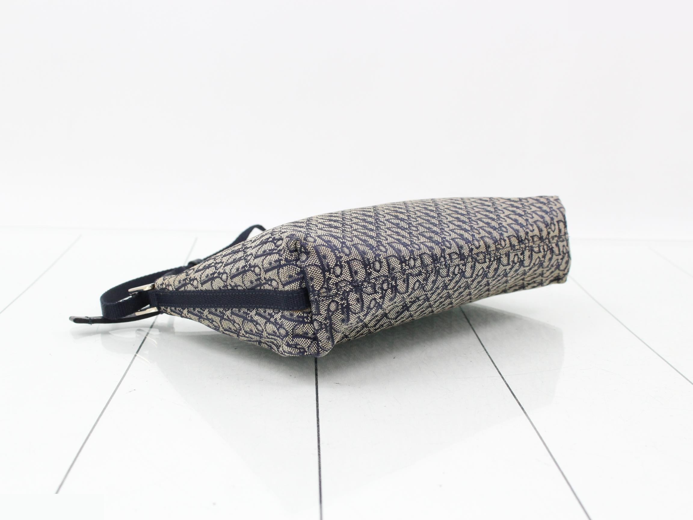 Oblique Accessory Pouch — view 5