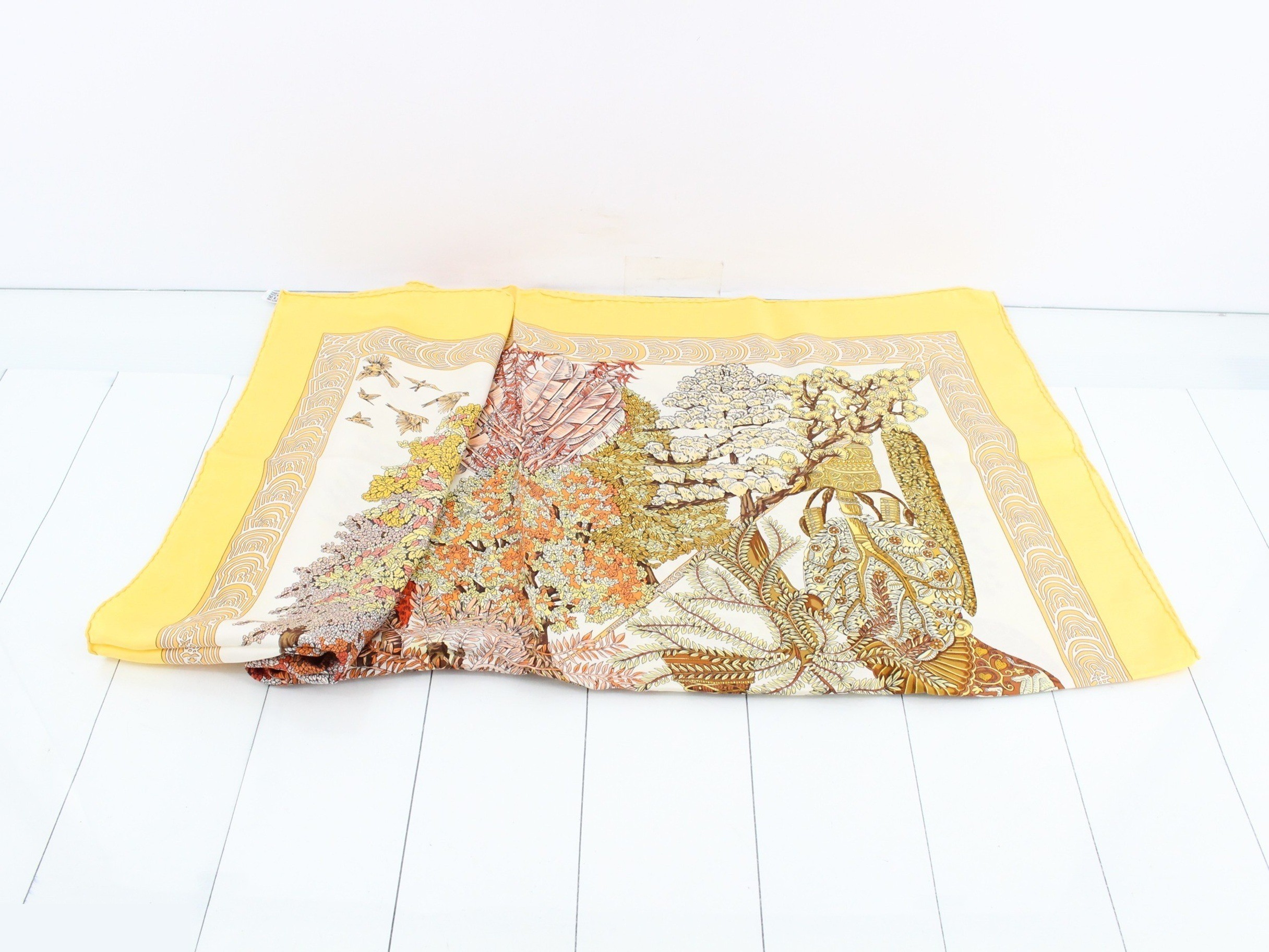 Carre 90 Scarf — view 3