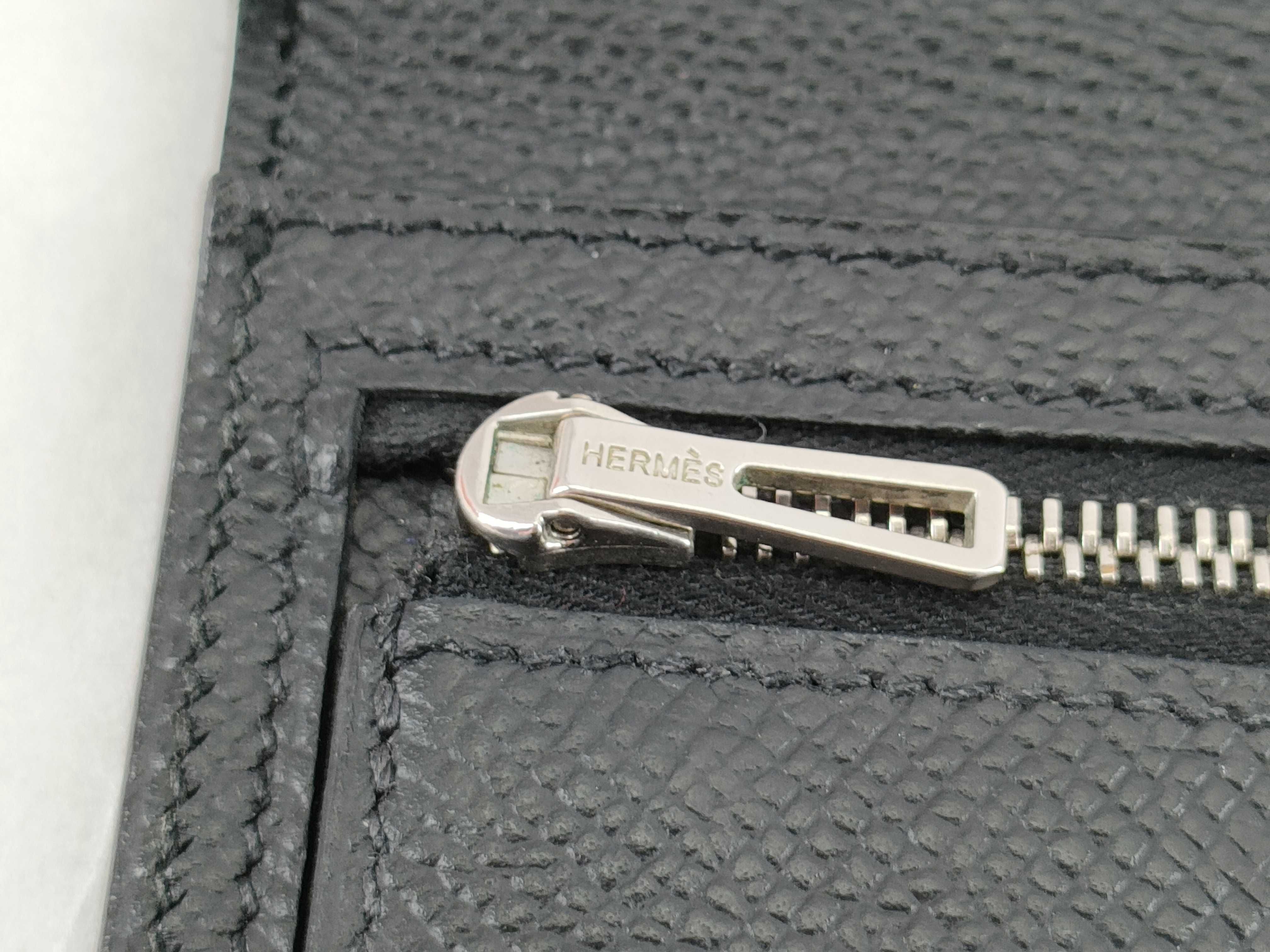 Epsom Bearn Soufflé C stamp Black Silver hardware Accessories: Box Wallet — view 8