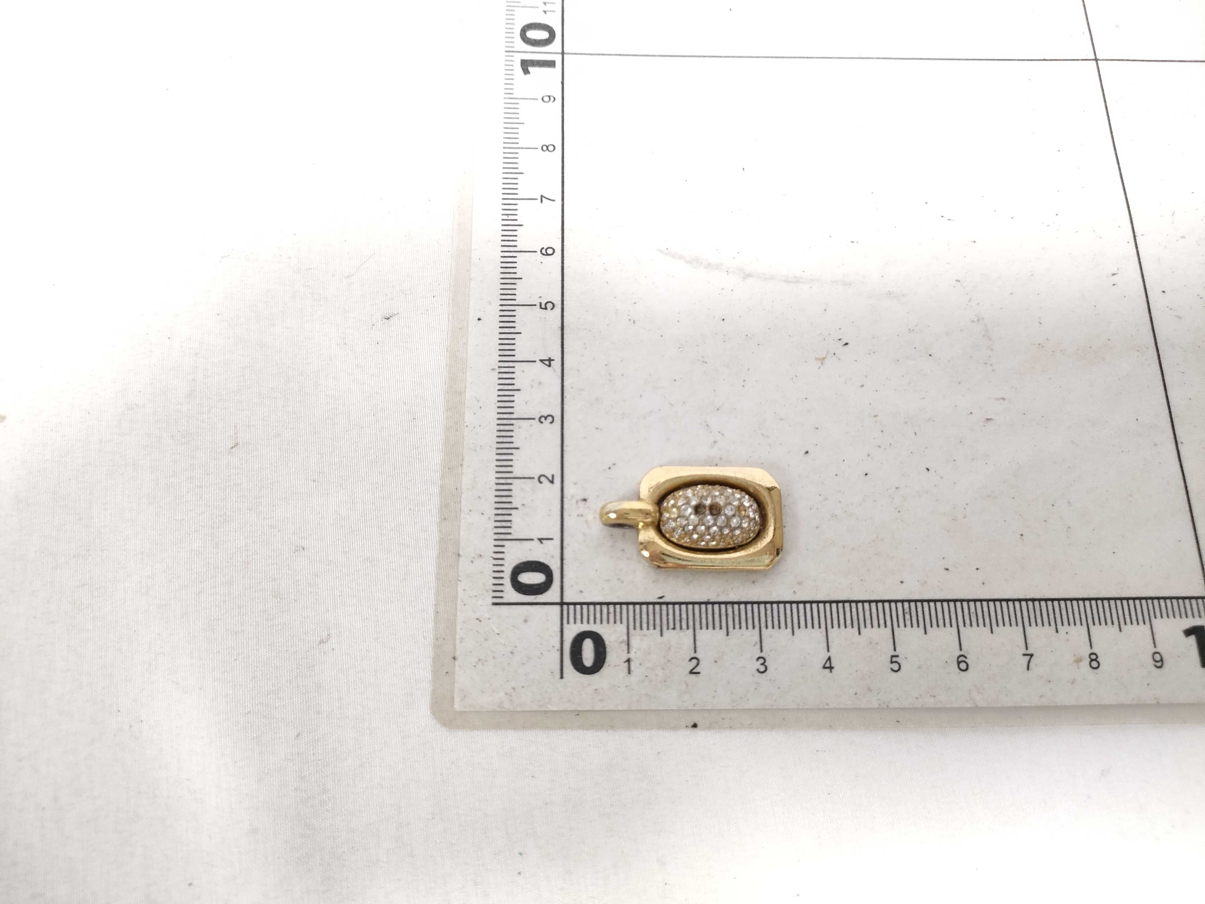 pendant top — view 7