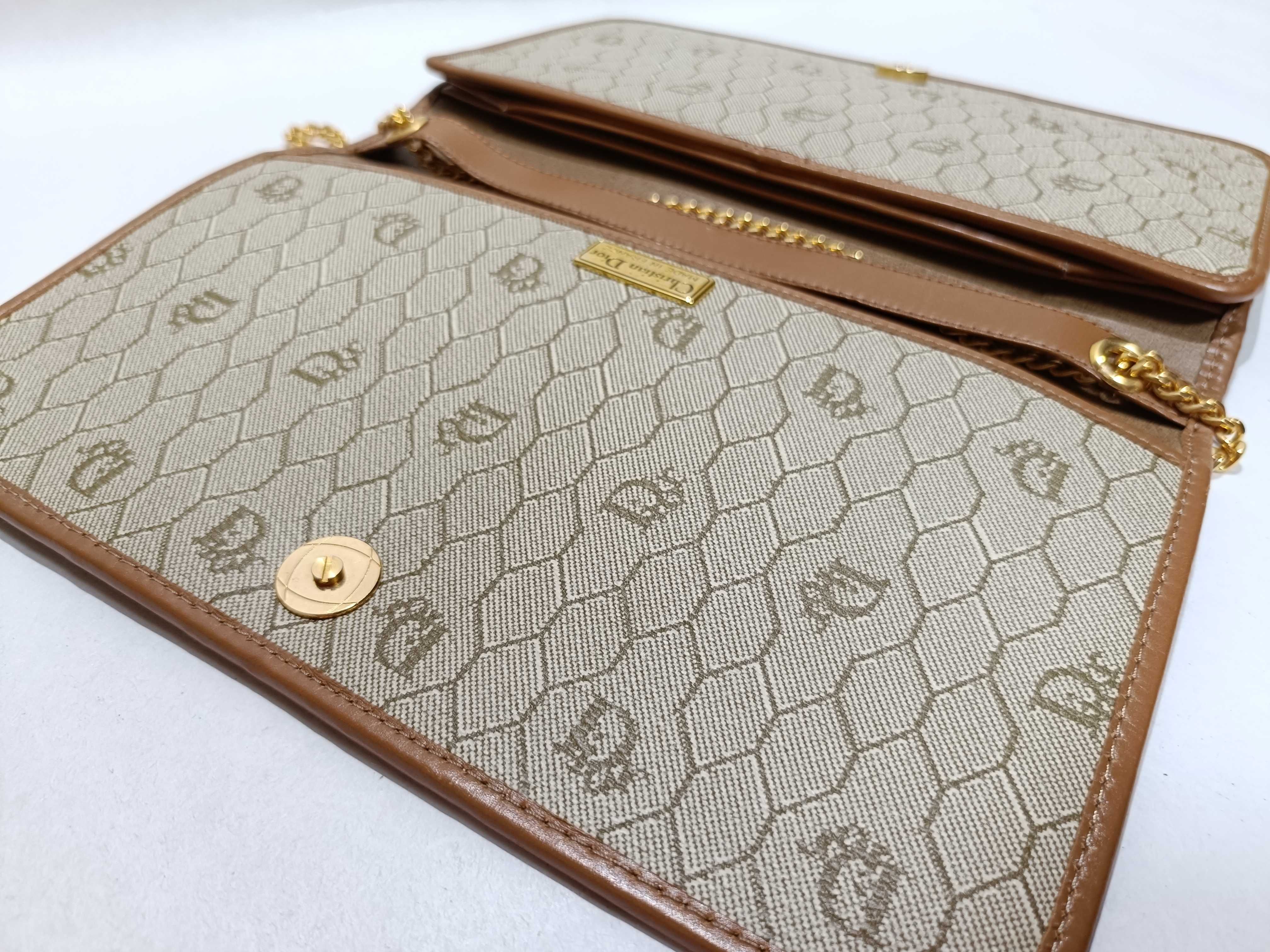 Trotter Chain Shoulder Bag Vintage Shoulder Bag — view 8
