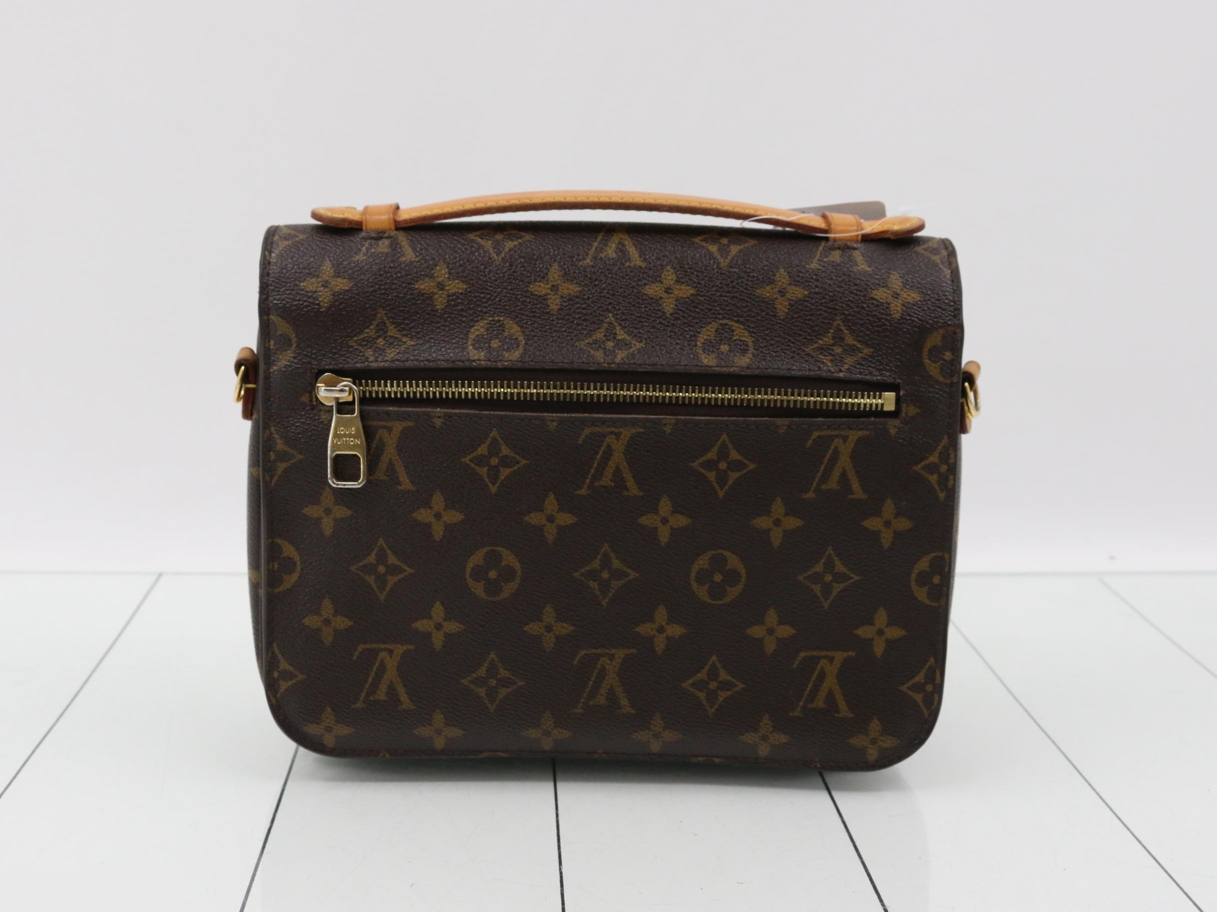handbag — view 2