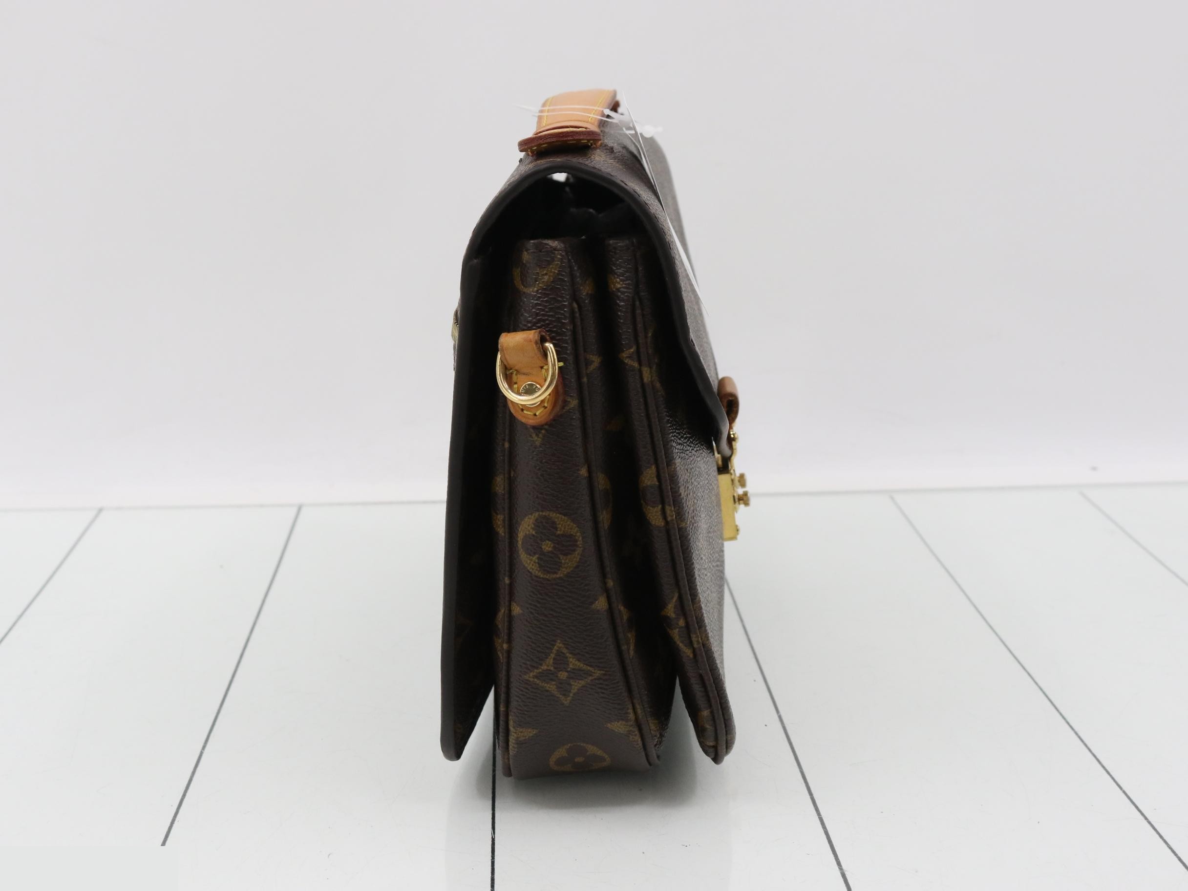 handbag — view 4