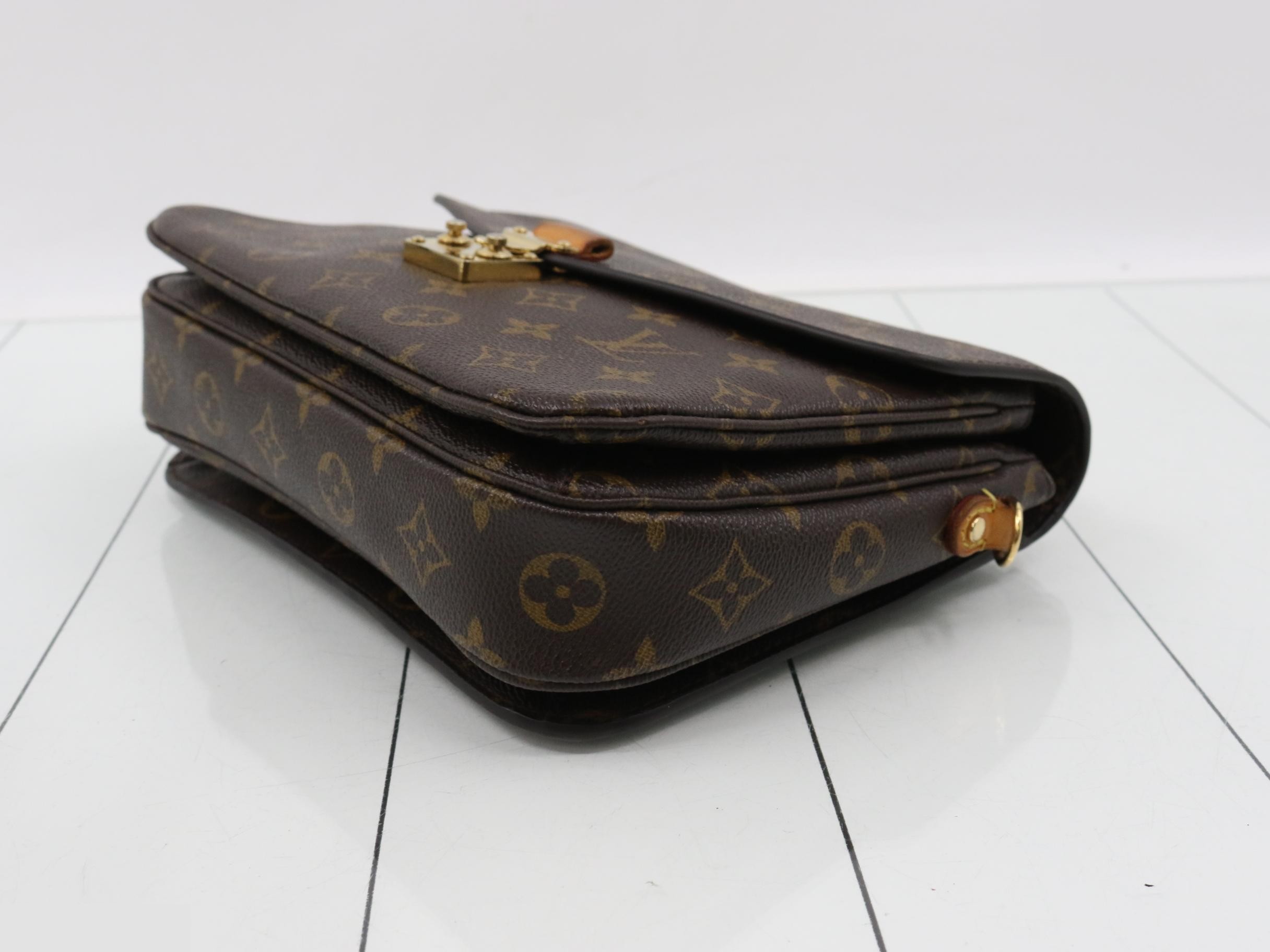 handbag — view 6
