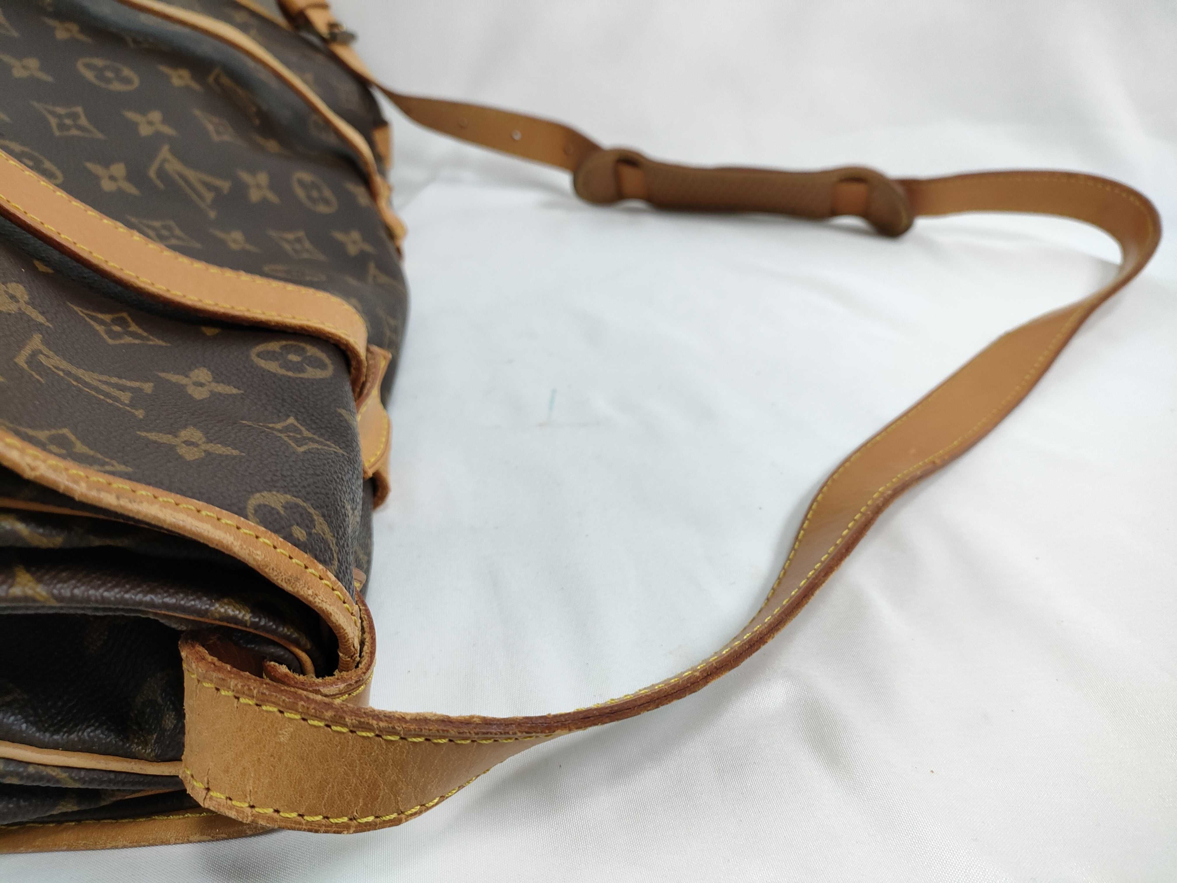 Monogram Louis Vuitton Monogram Saumur 43 M42252 Shoulder Bag — view 3
