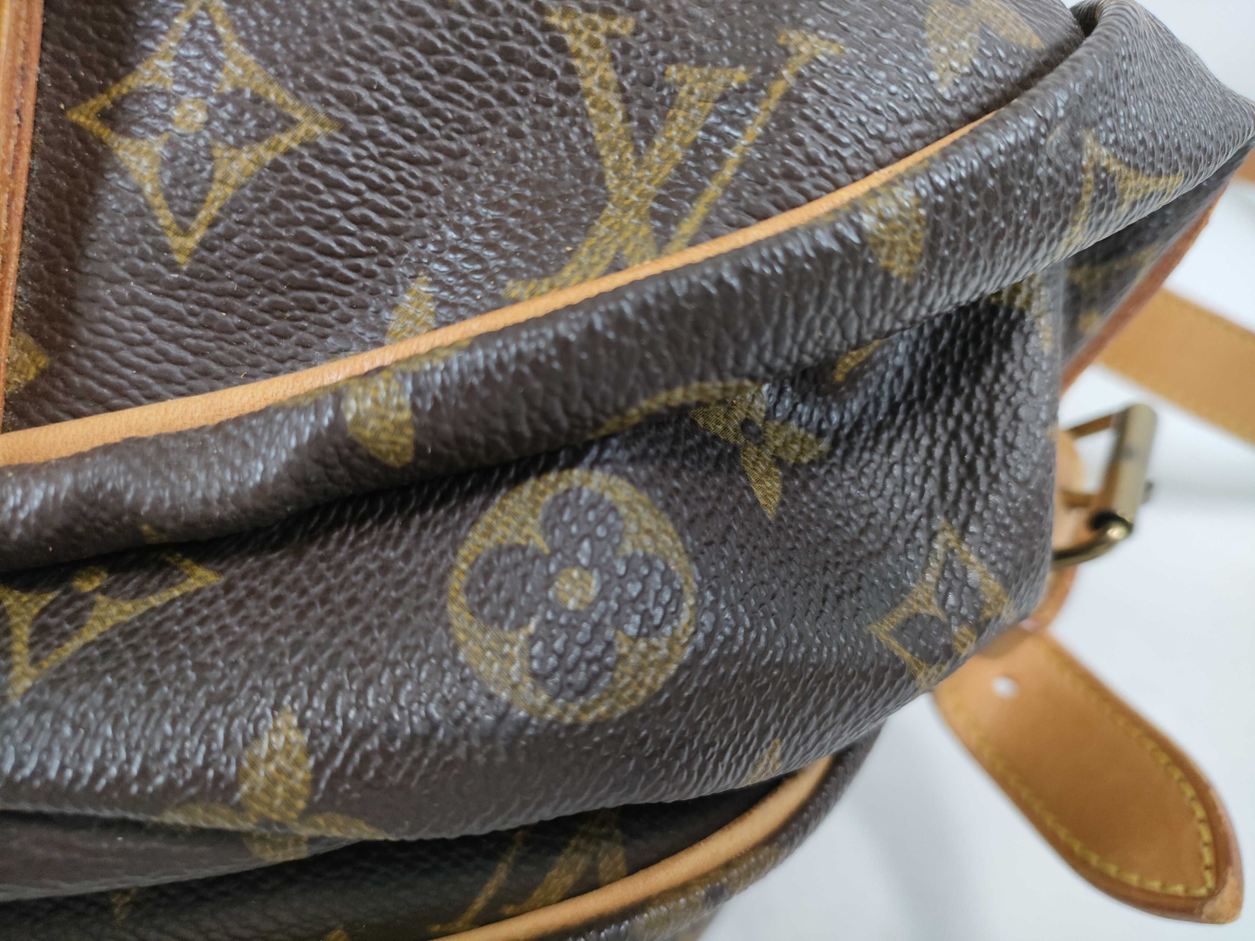 Monogram Louis Vuitton Monogram Saumur 43 M42252 Shoulder Bag — view 6