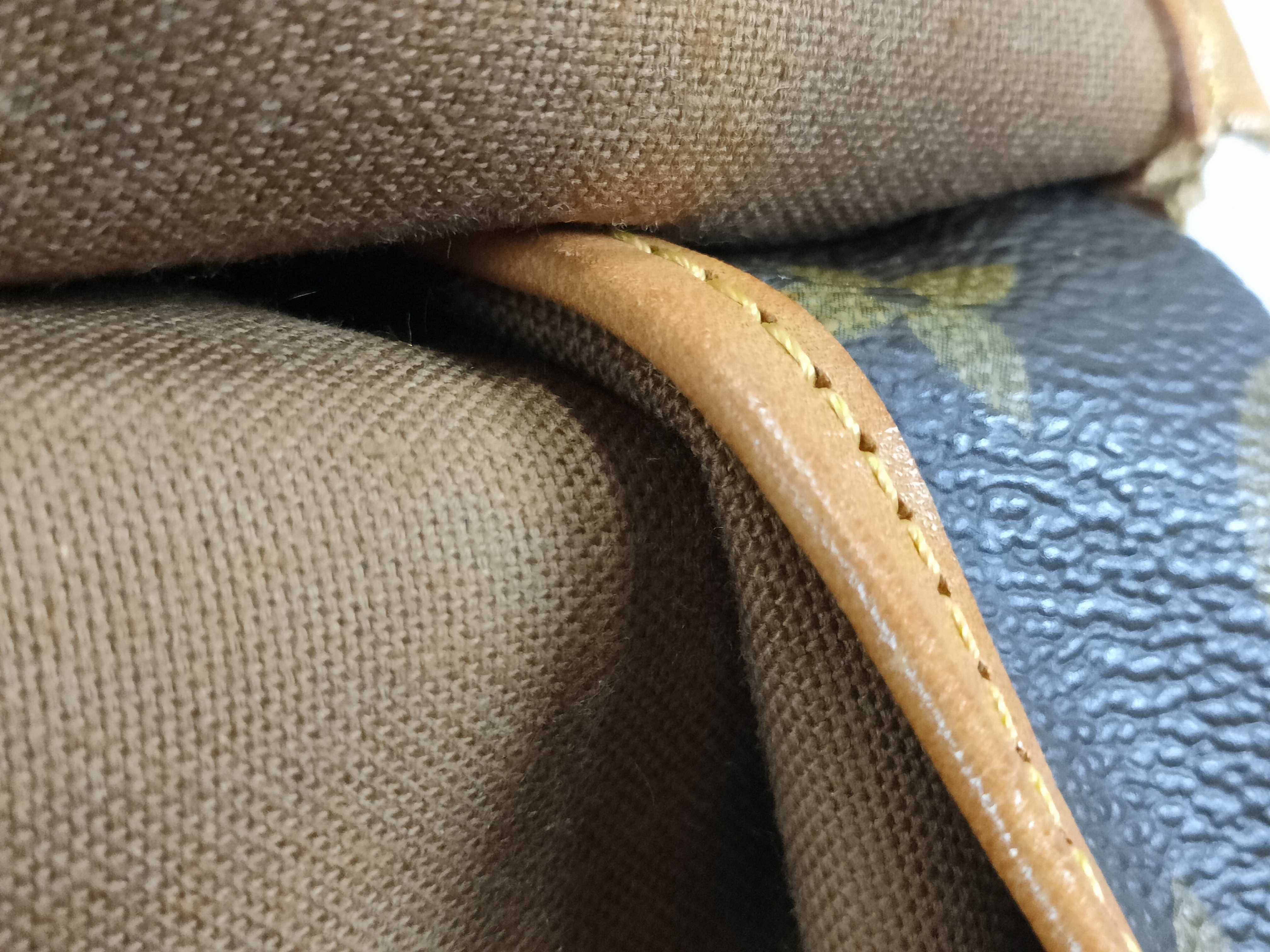 Monogram Louis Vuitton Monogram Saumur 43 M42252 Shoulder Bag — view 8