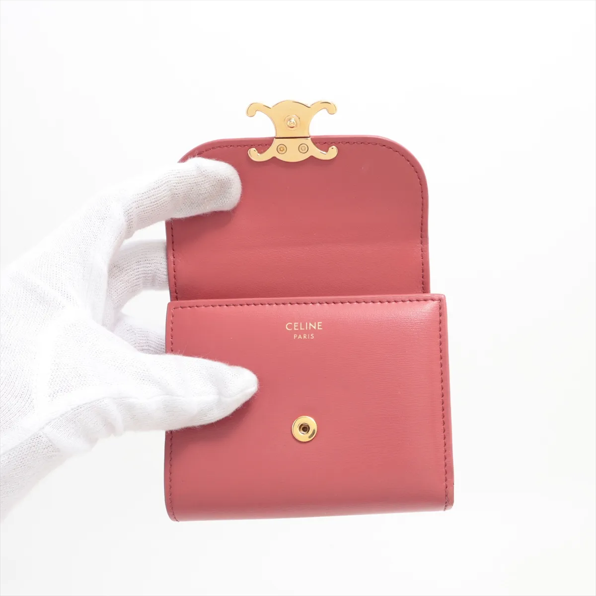 Triomphe Small Flap Wallet Leather Compact Wallet Pink — view 3