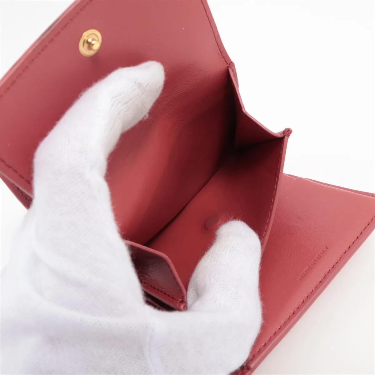 Triomphe Small Flap Wallet Leather Compact Wallet Pink — view 8