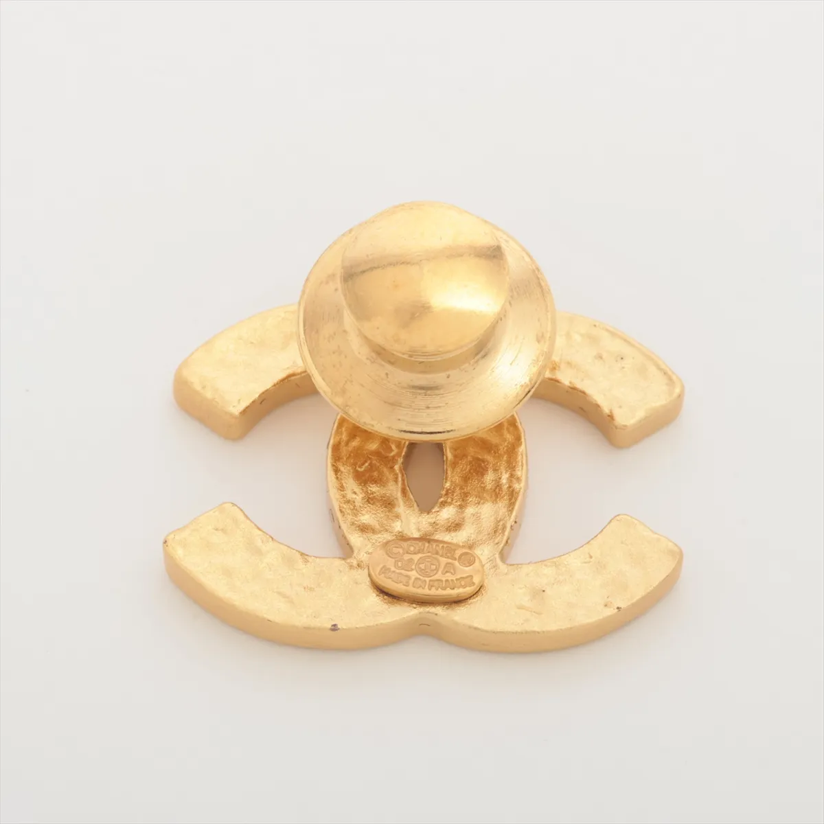 Coco Mark 02A Pin Brooch GP Gold x Black. — view 2