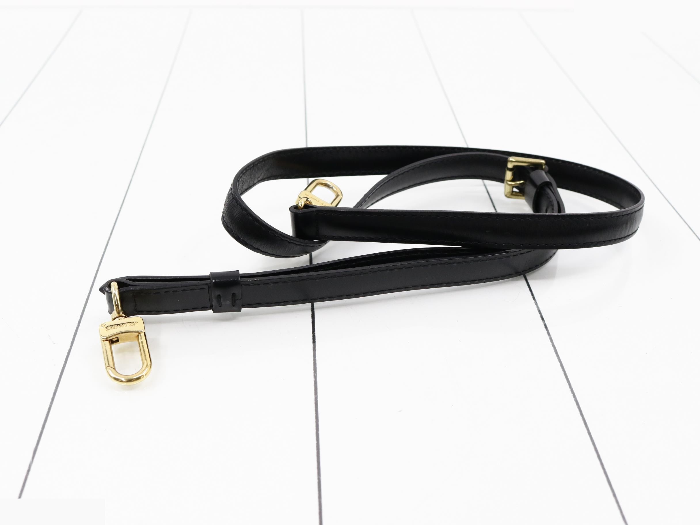 Epi Monceau Noir 2-Way Shoulder/Handbag — view 7
