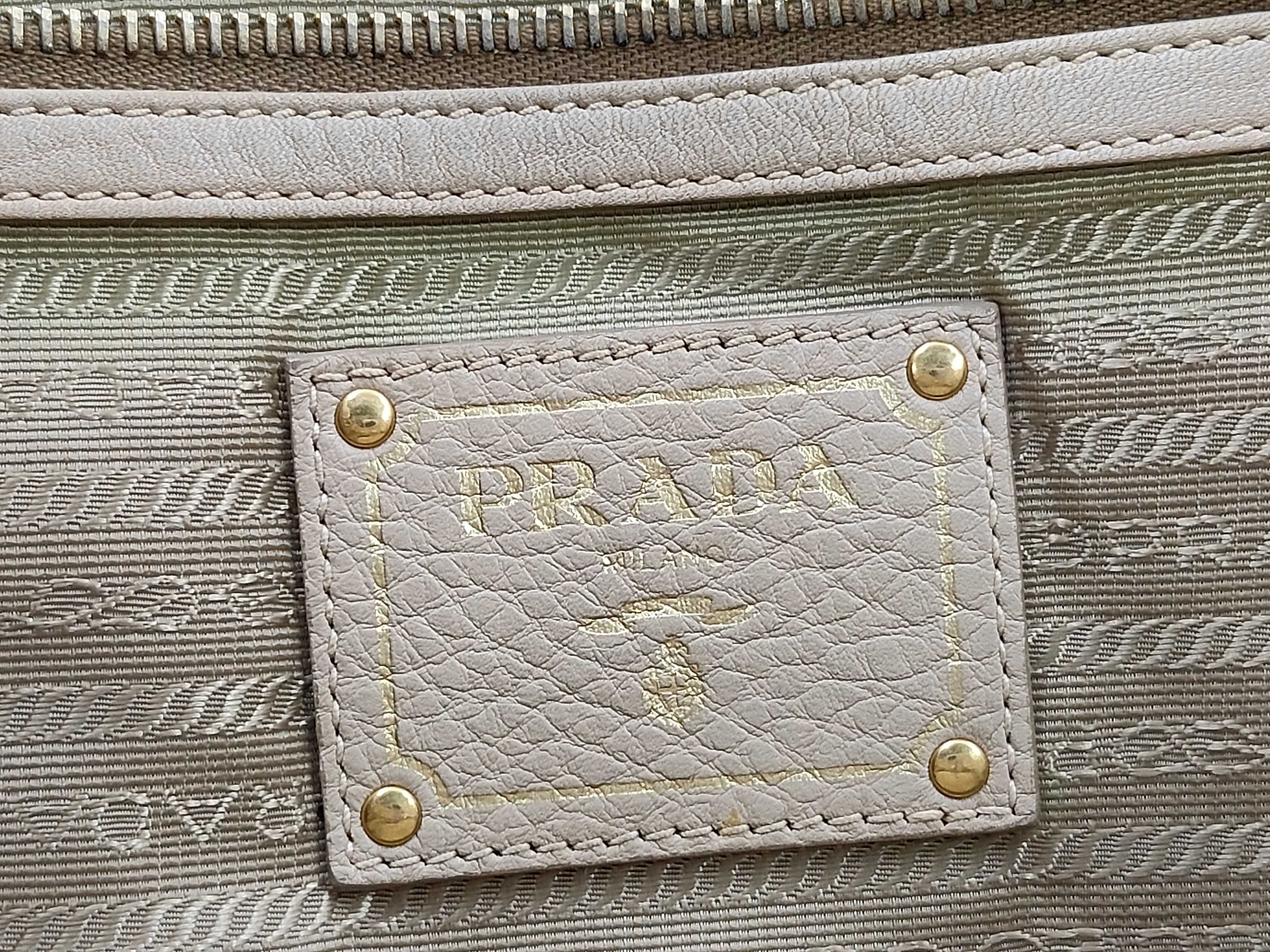 Leather 2-Way Tote Bag Beige BN2104 Tote Bag — view 12