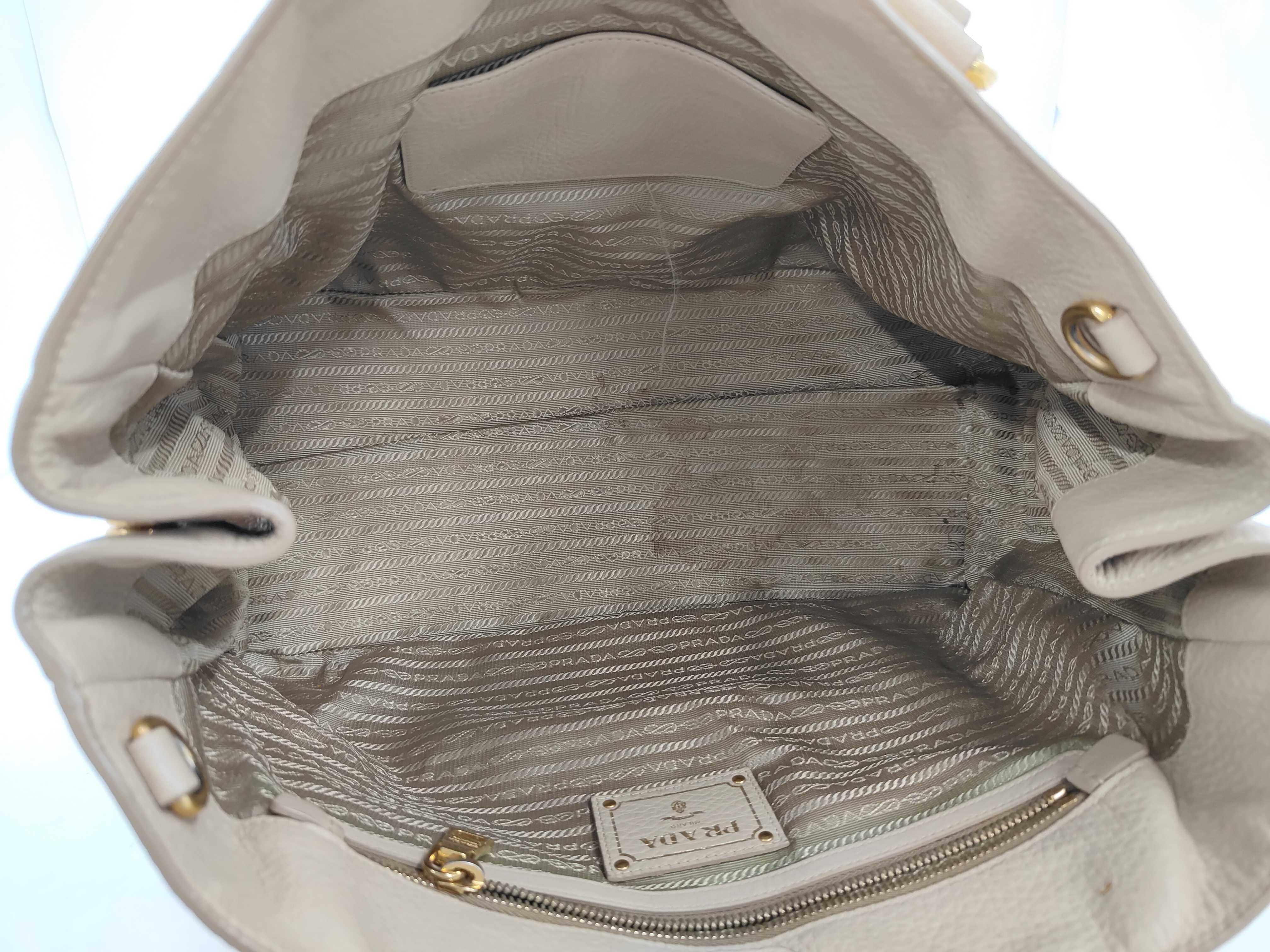 Leather 2-Way Tote Bag Beige BN2104 Tote Bag — view 9