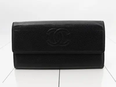 Long wallet, caviar leather, silver hardware, black, with Coco Mark.