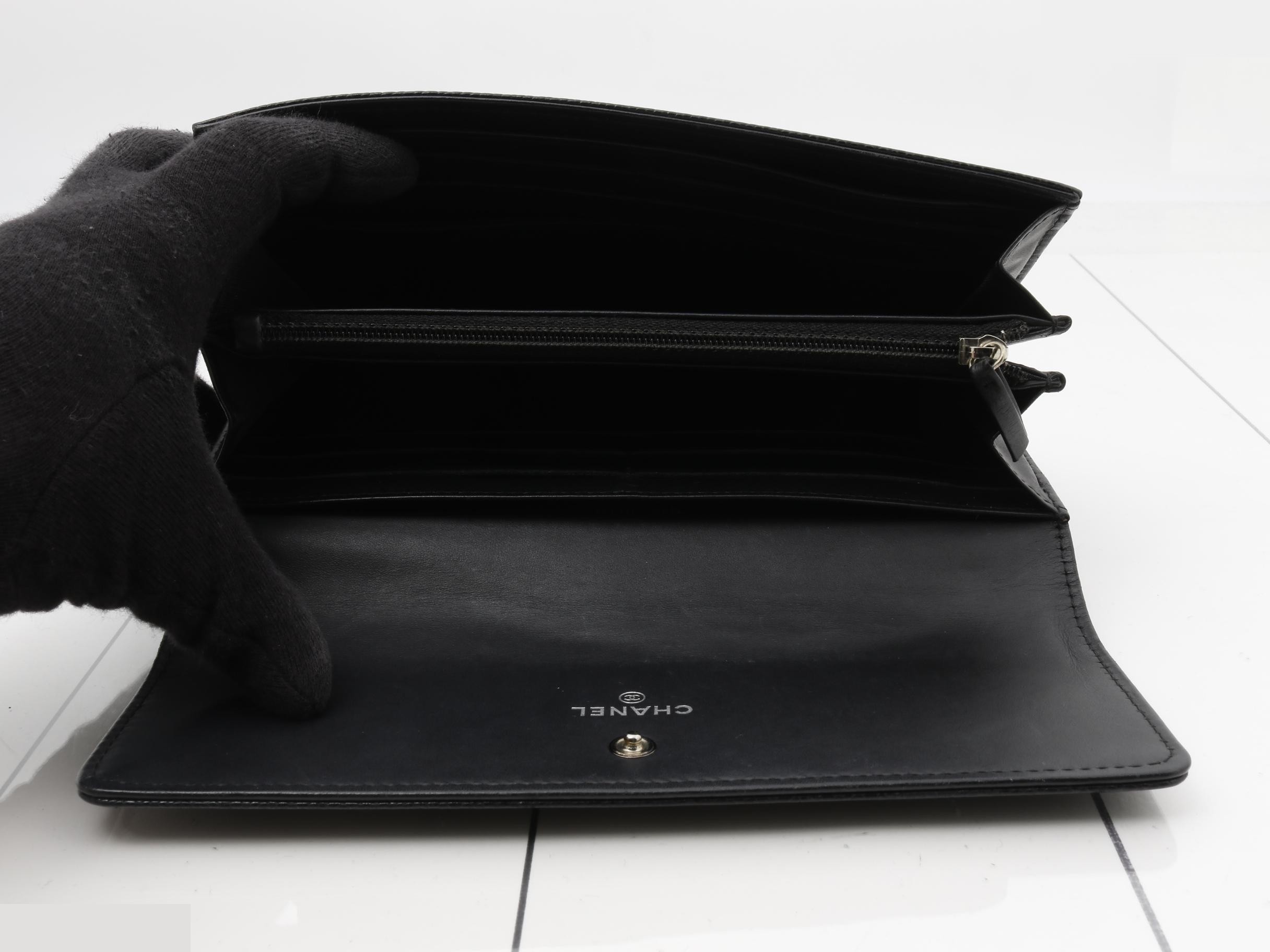 Long wallet, caviar leather, silver hardware, black, with Coco Mark. — view 4