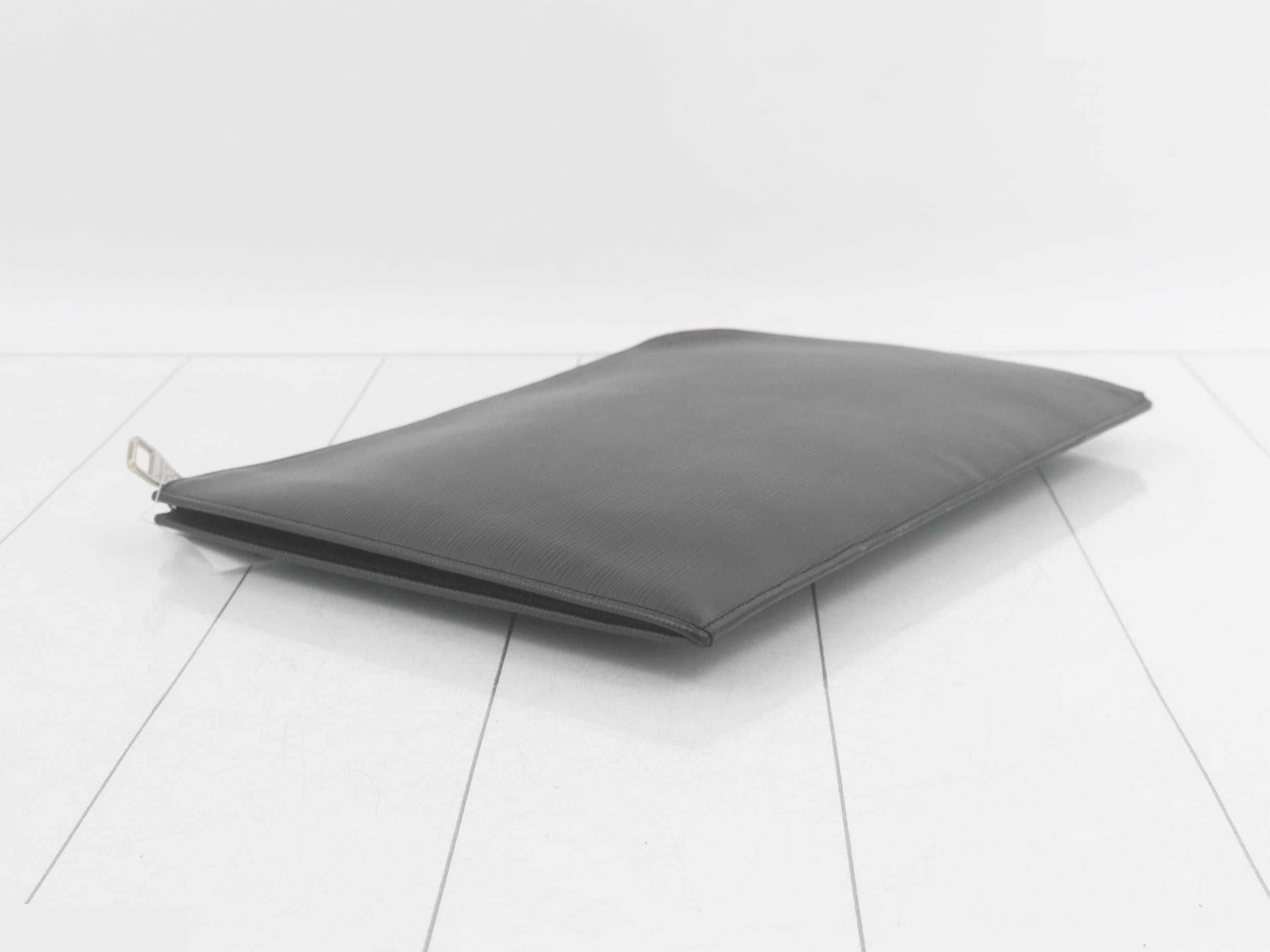 Epi Pochette Jour GM Noir — view 5