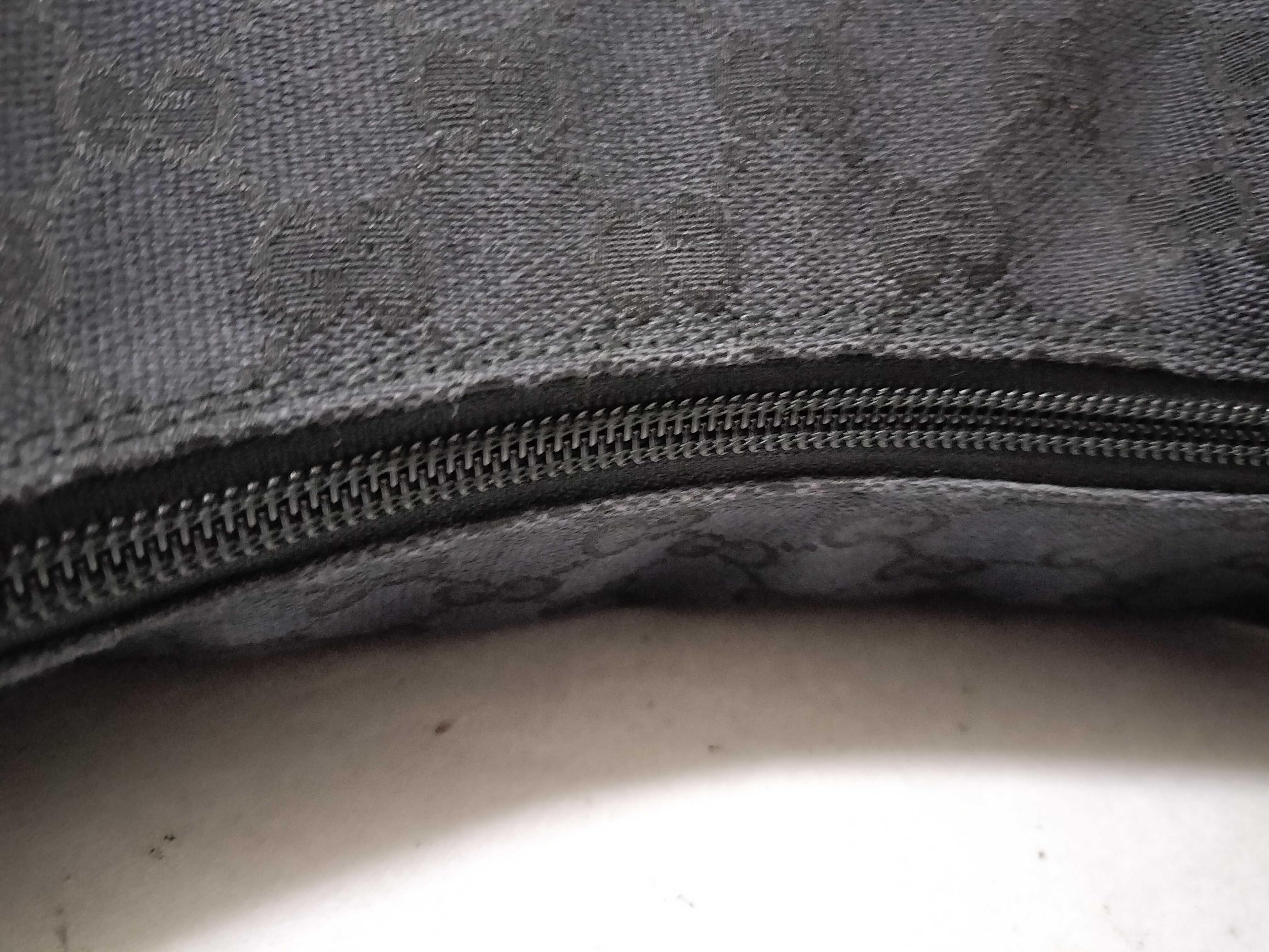 GG Canvas One-Shoulder Bag (Black) — view 6