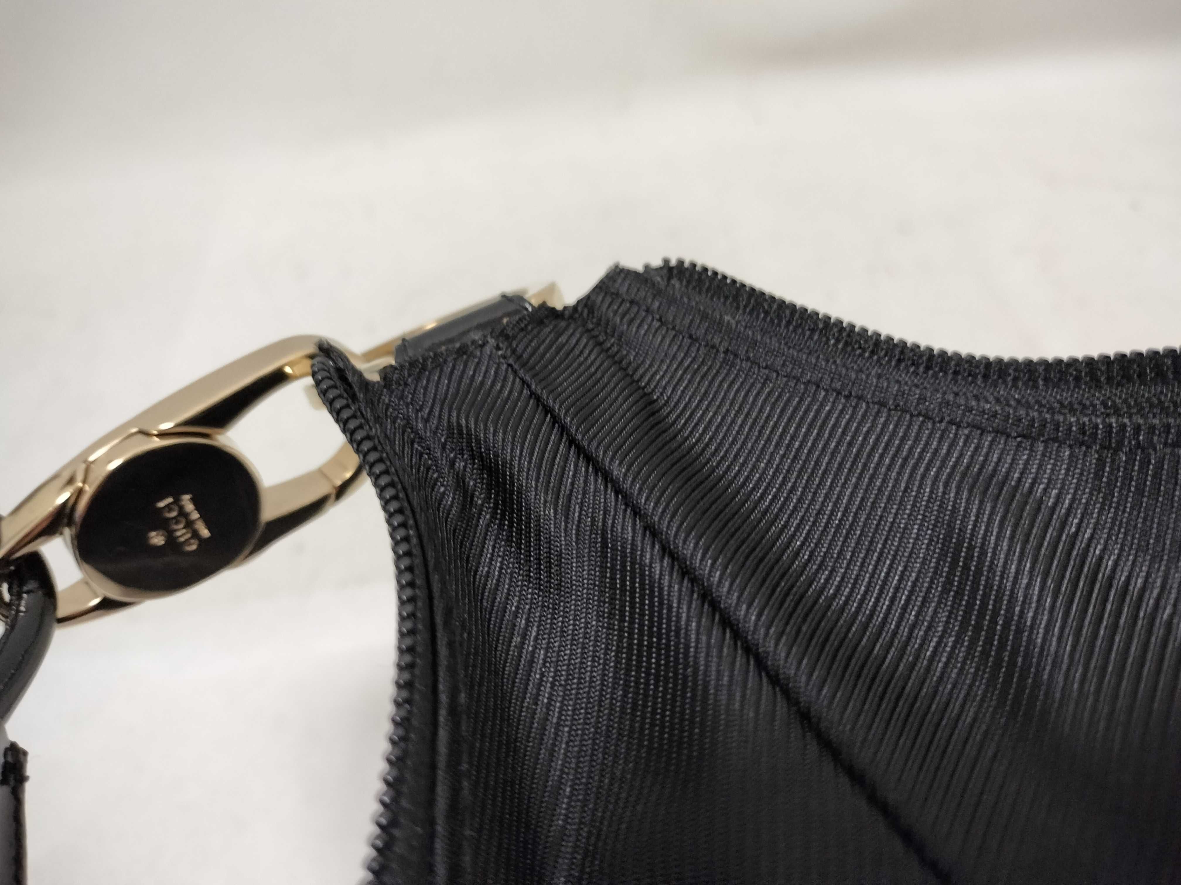 GG Canvas One-Shoulder Bag (Black) — view 9