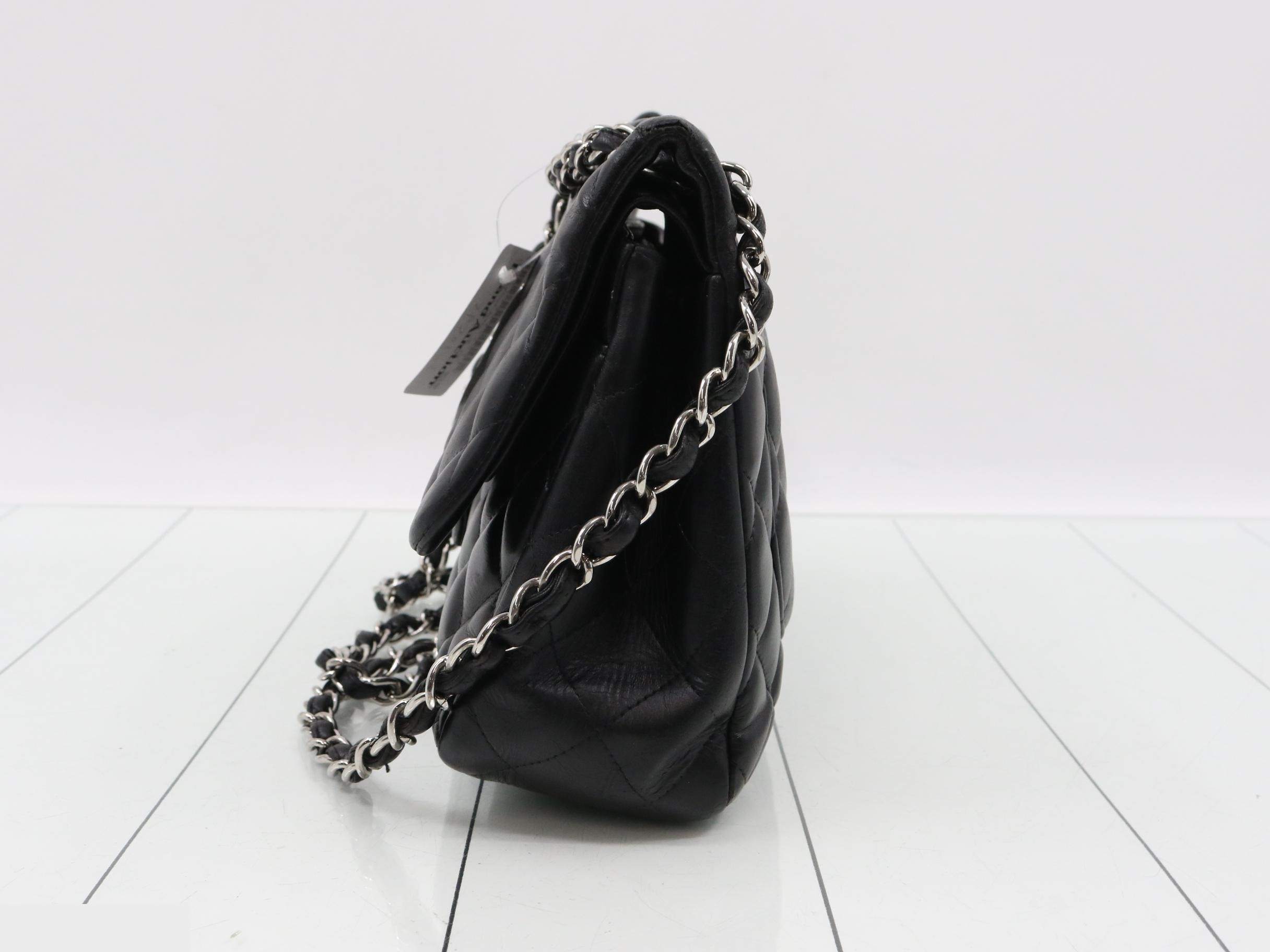 Matelassé 30 Chain Shoulder Bag, Lambskin, Double Flap, Black — view 3