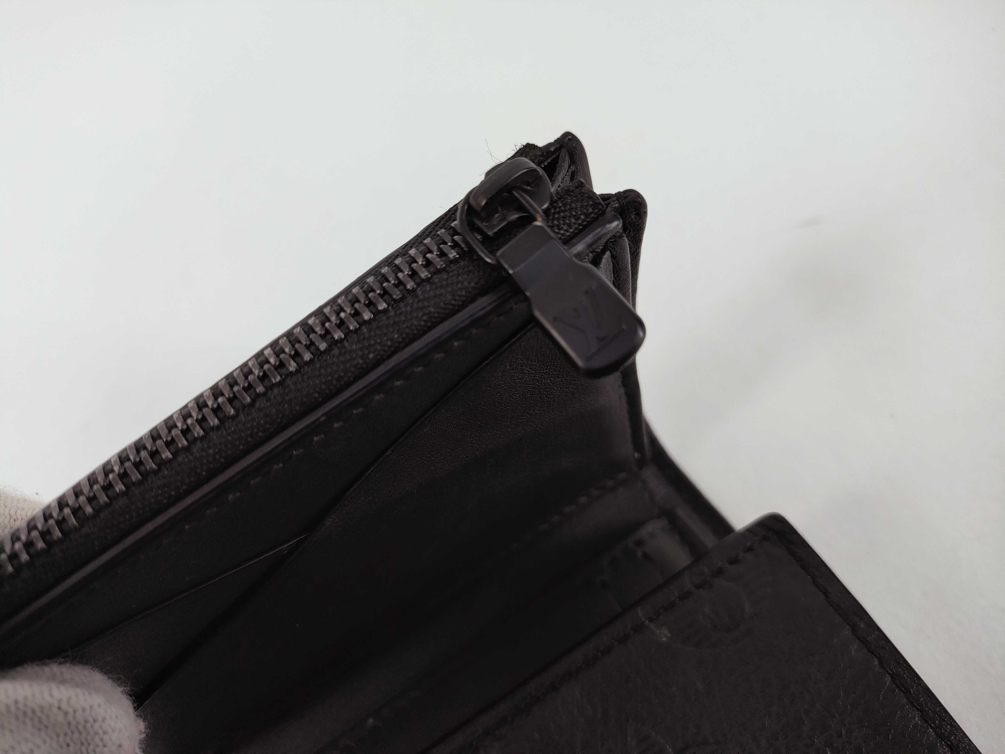 Monogram Louis Vuitton Monogram Shadow Victor Wallet Black Compact Wallet M12635 IC Wallet — view 13