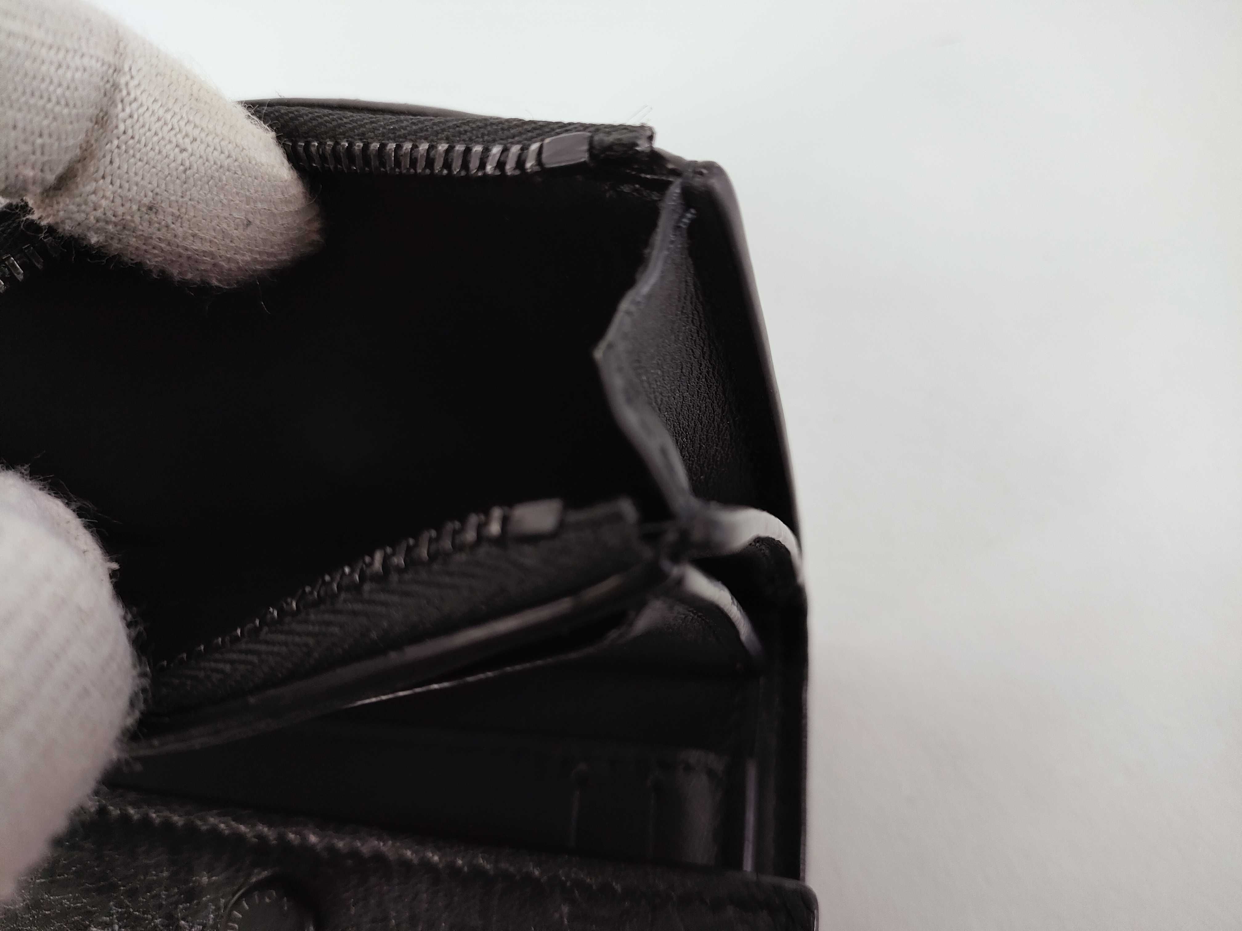 Monogram Louis Vuitton Monogram Shadow Victor Wallet Black Compact Wallet M12635 IC Wallet — view 15