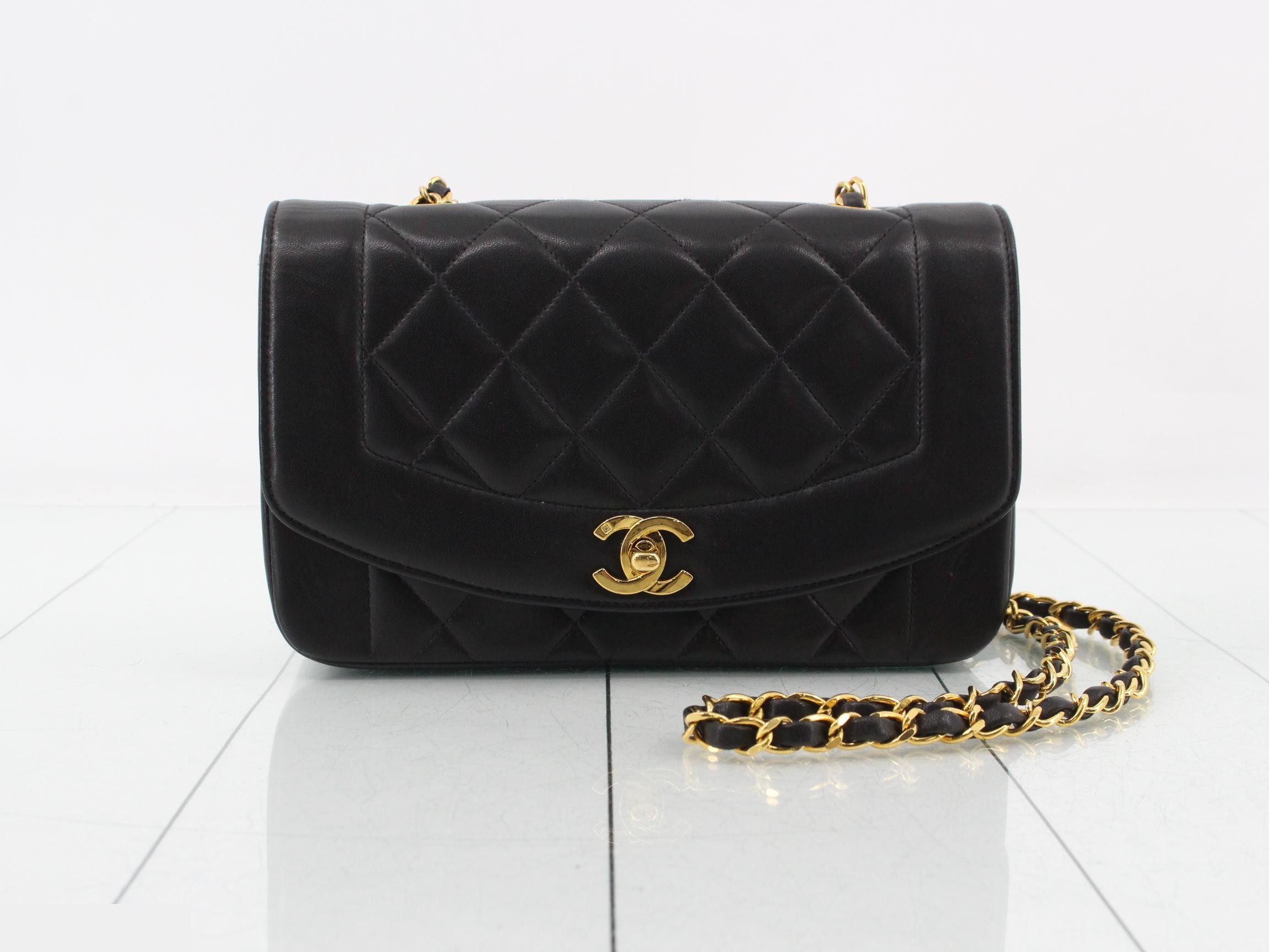 Matelassé Diana 22 Chain Shoulder Bag, Lambskin, Black, Series 2, with dust bag and seal.