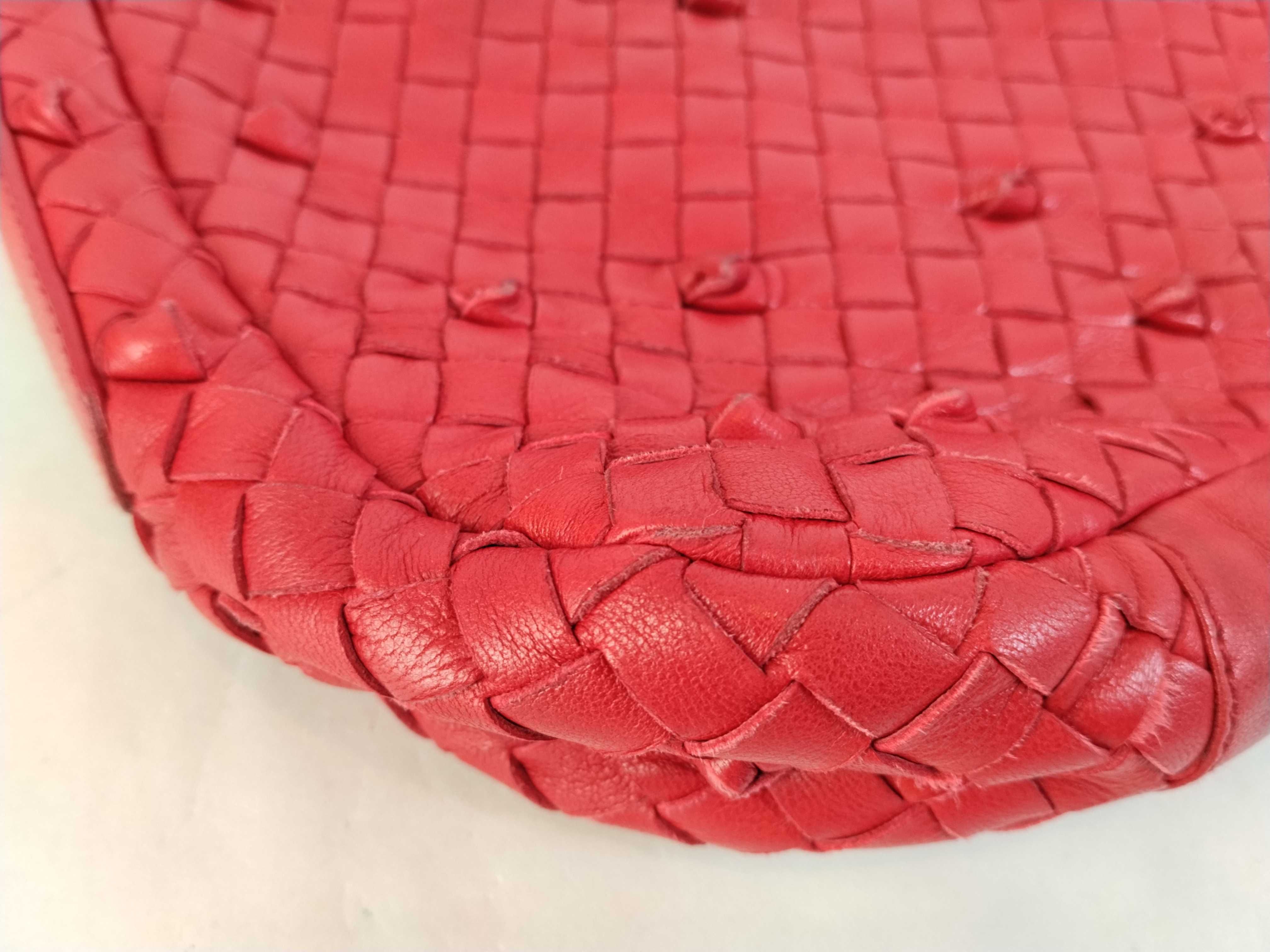Intrecciato Shoulder Bag (Red) — view 13